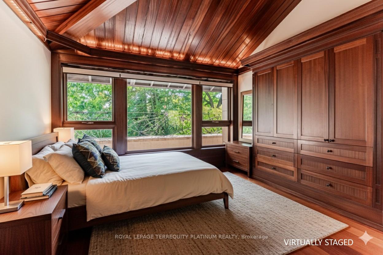 177 Roxborough Drive