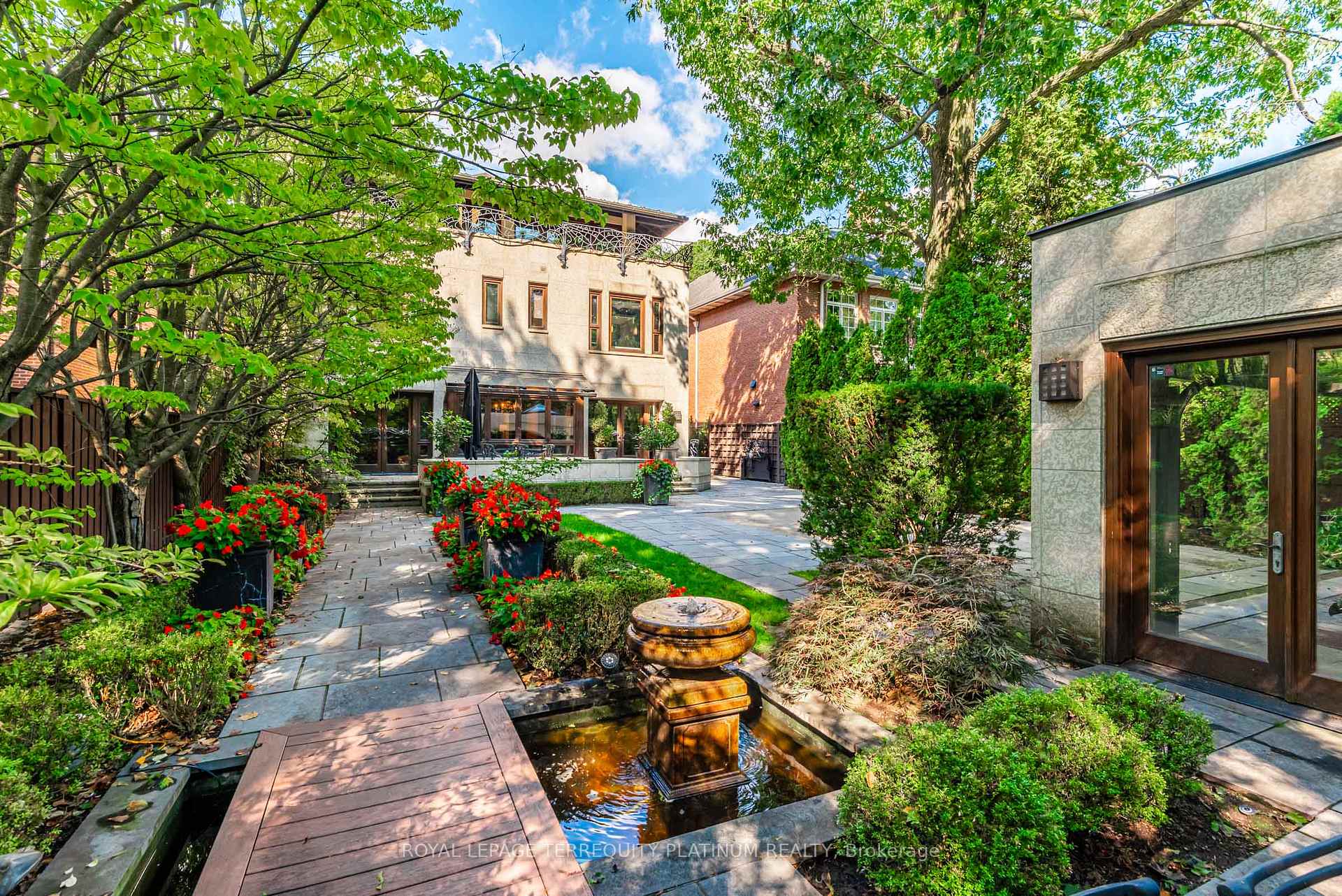 177 Roxborough Drive