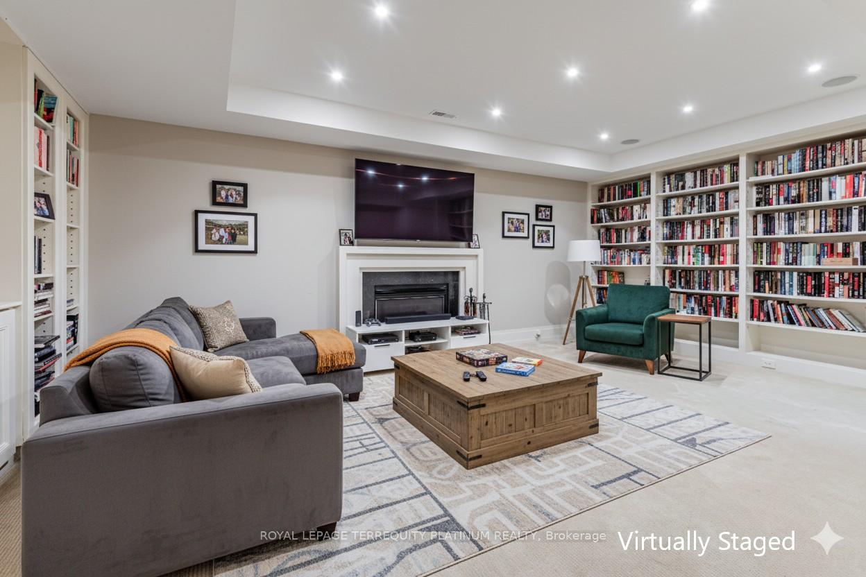 177 Roxborough Drive