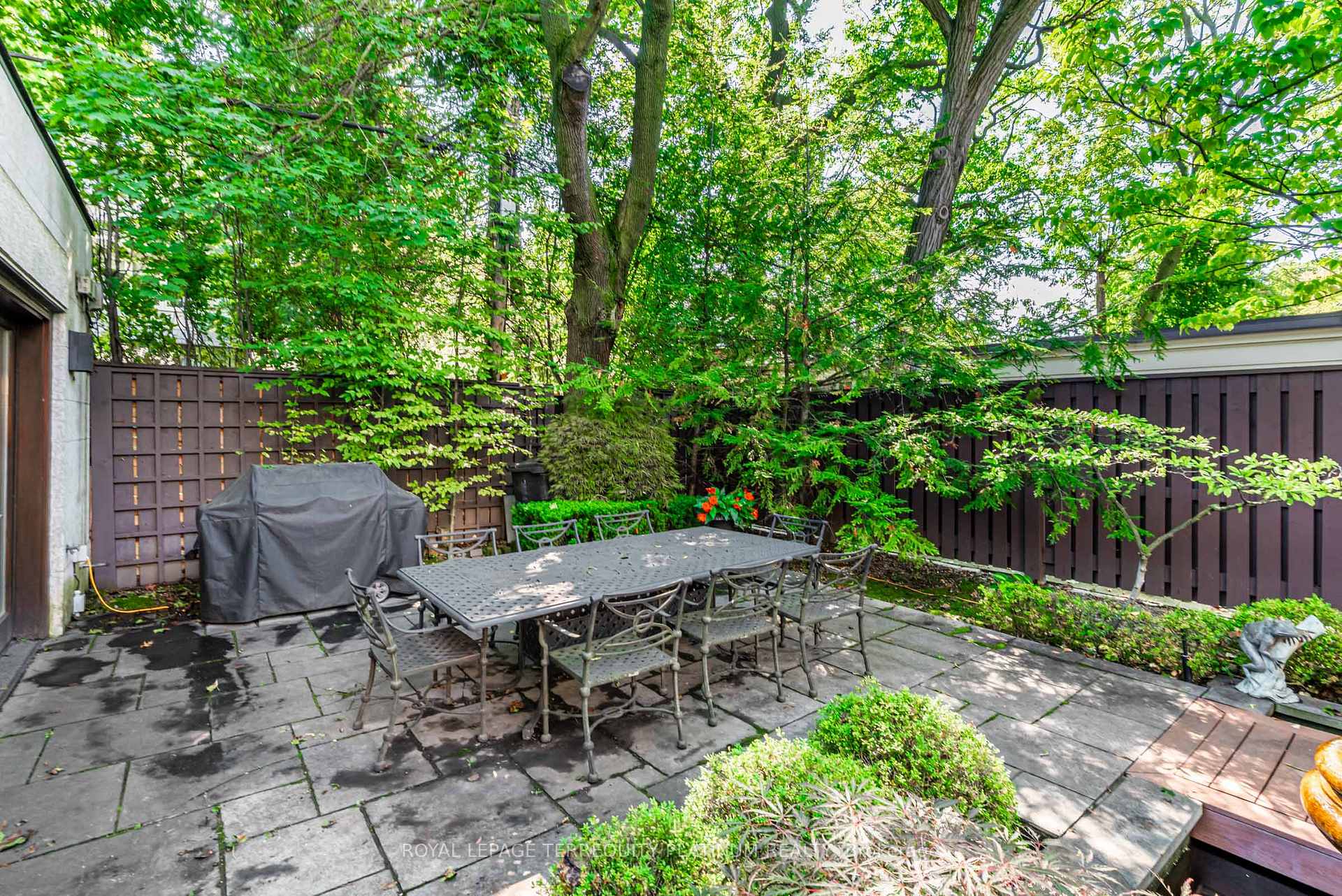 177 Roxborough Drive