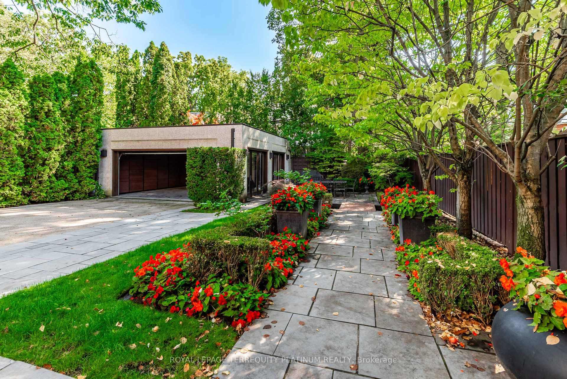 177 Roxborough Drive