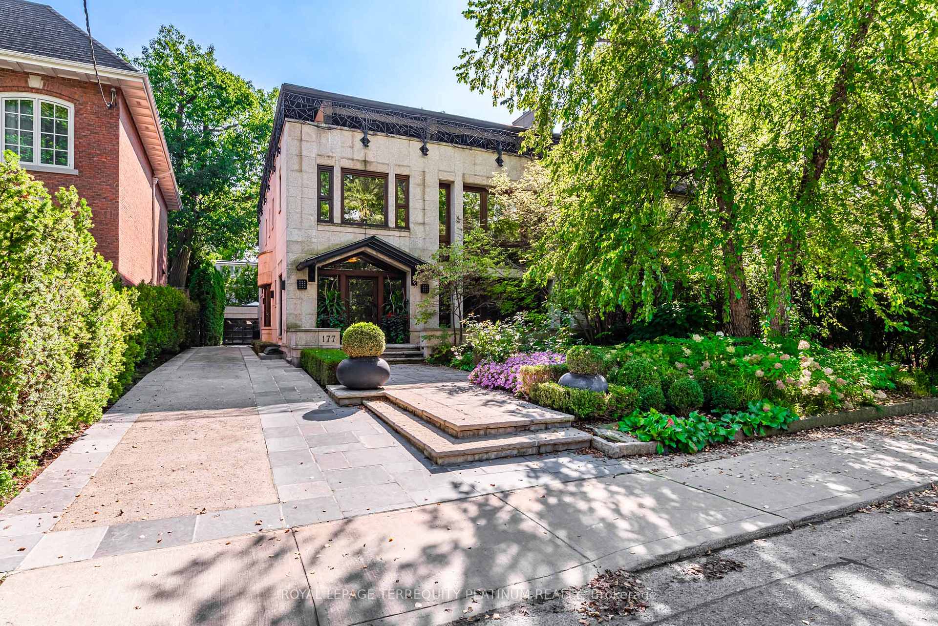 177 Roxborough Drive