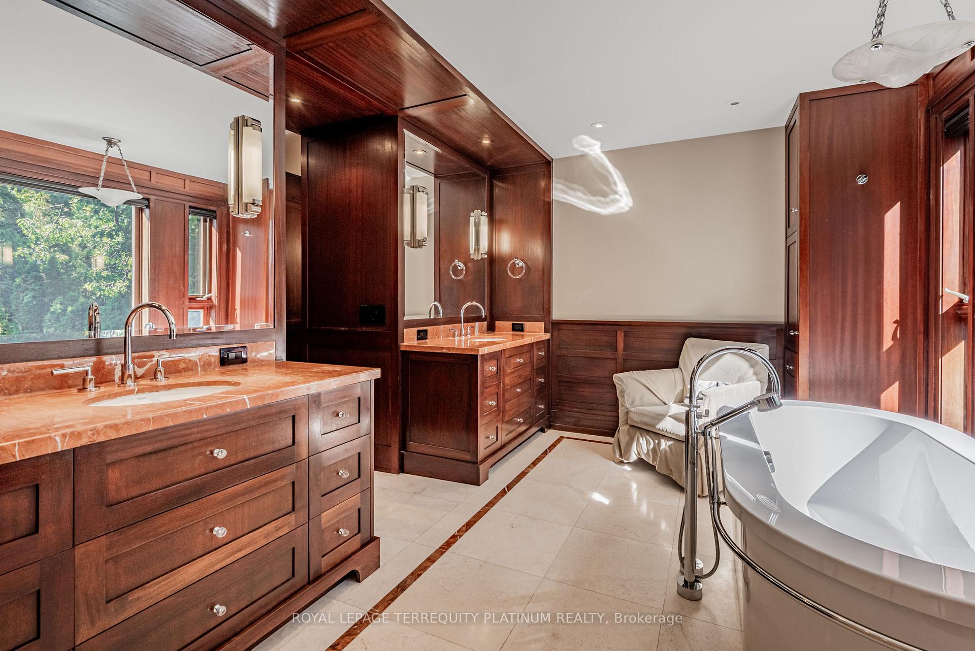 177 Roxborough Drive