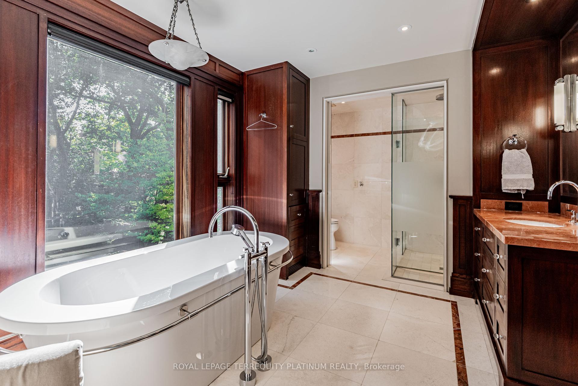 177 Roxborough Drive