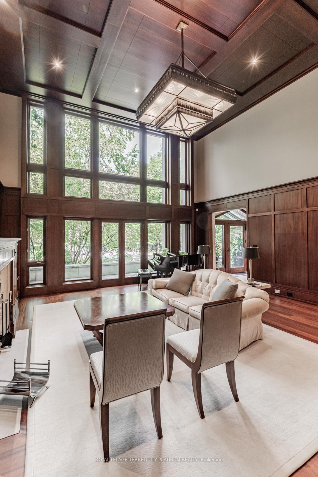 177 Roxborough Drive