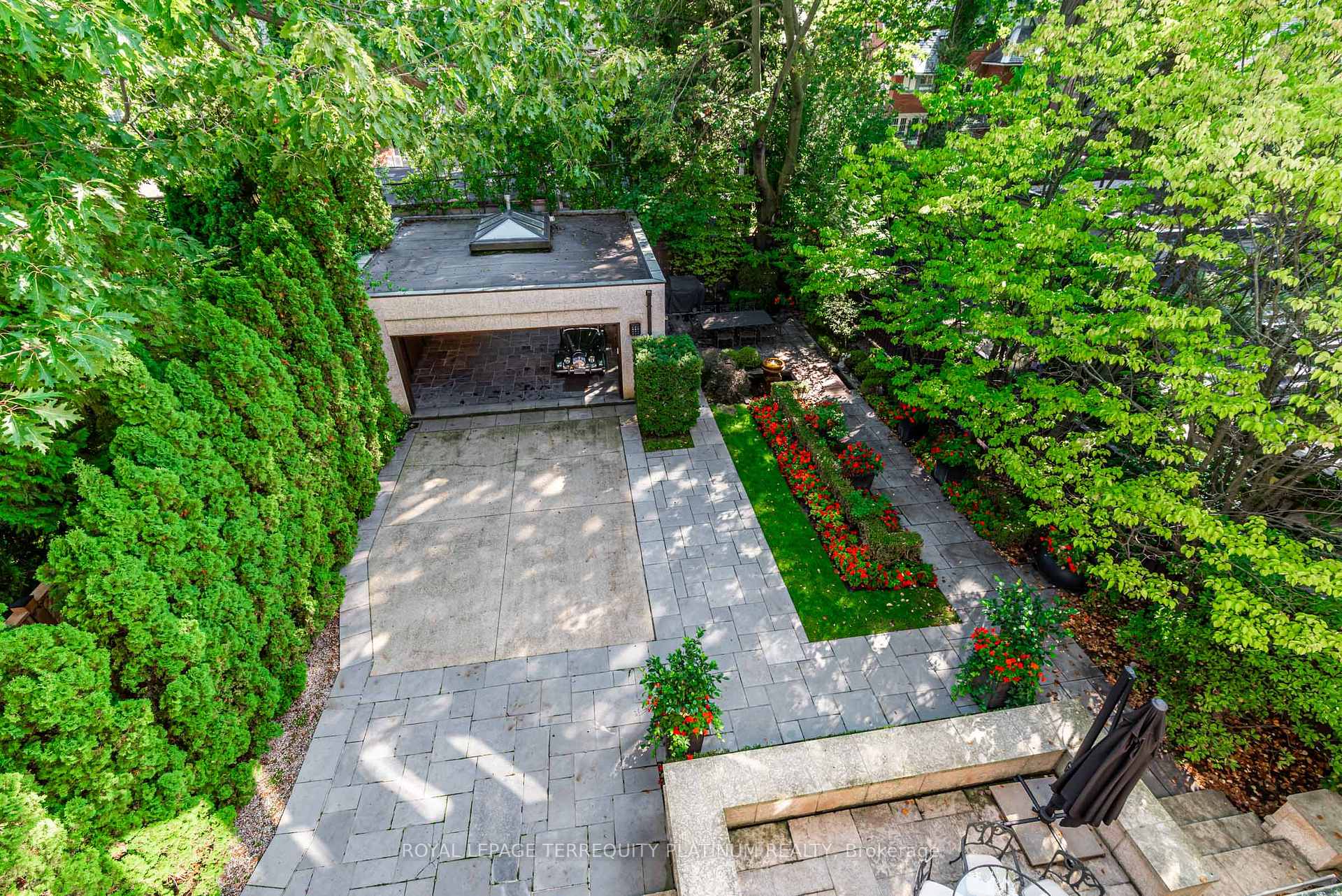 177 Roxborough Drive