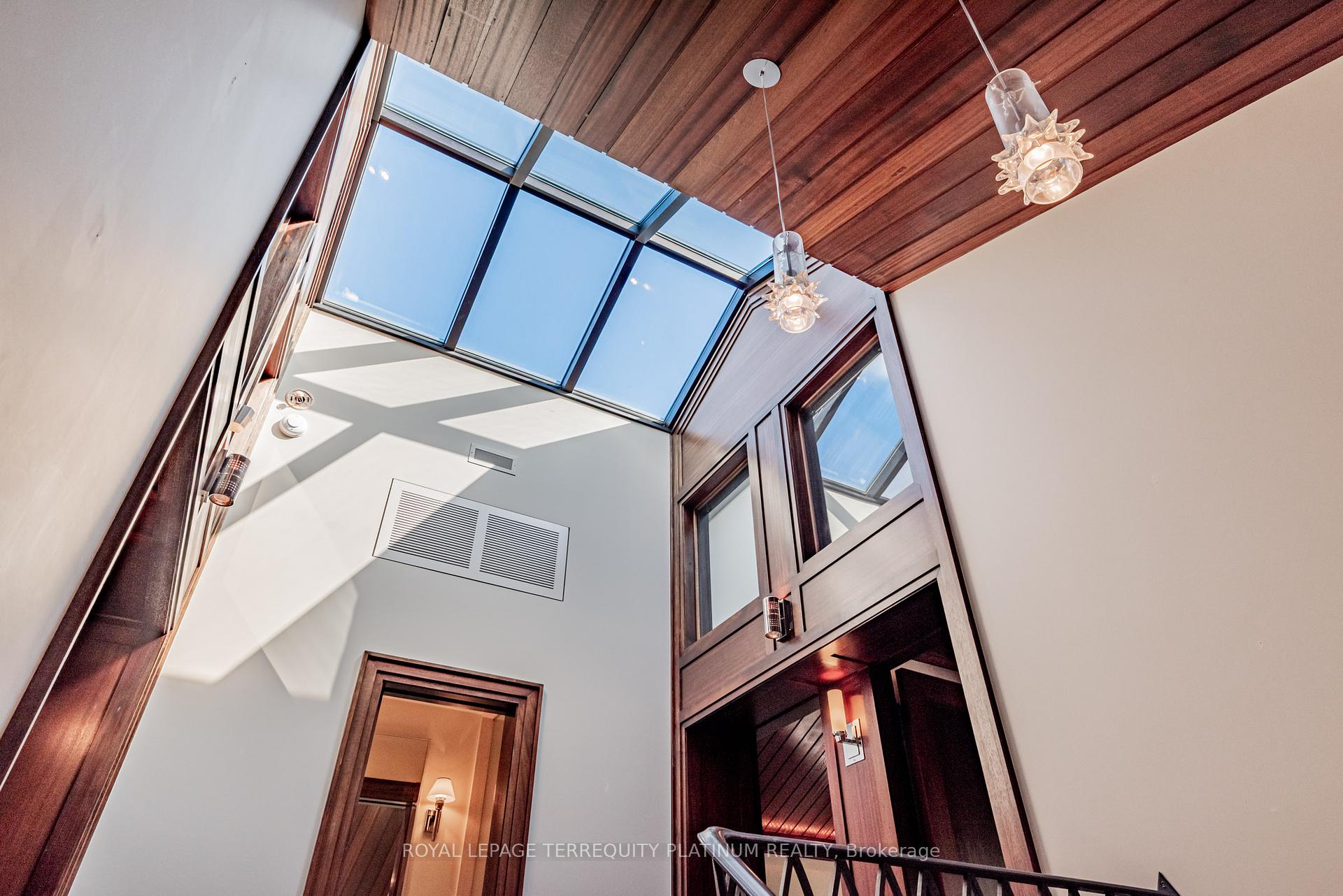 177 Roxborough Drive