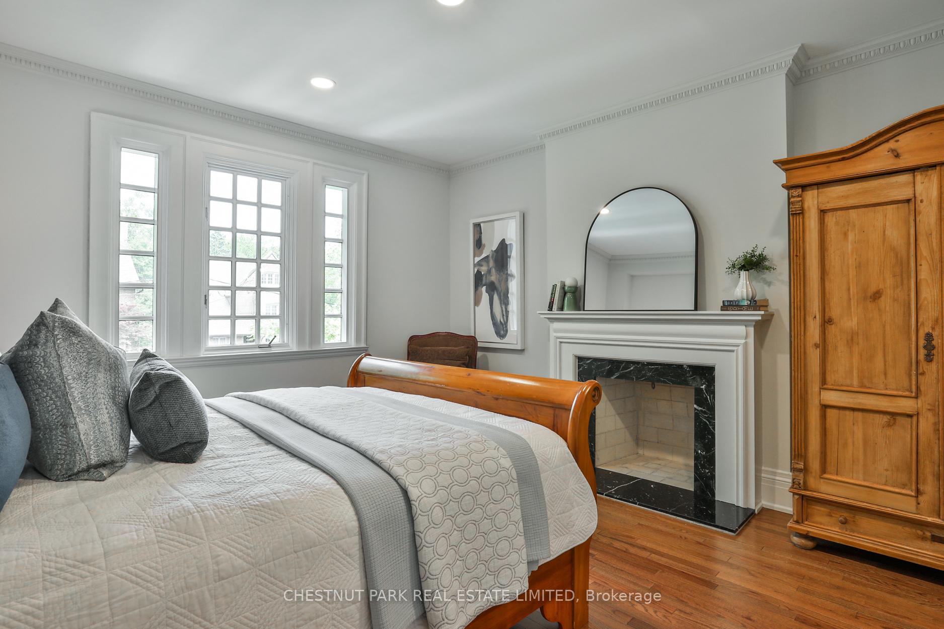 121 Roxborough Drive