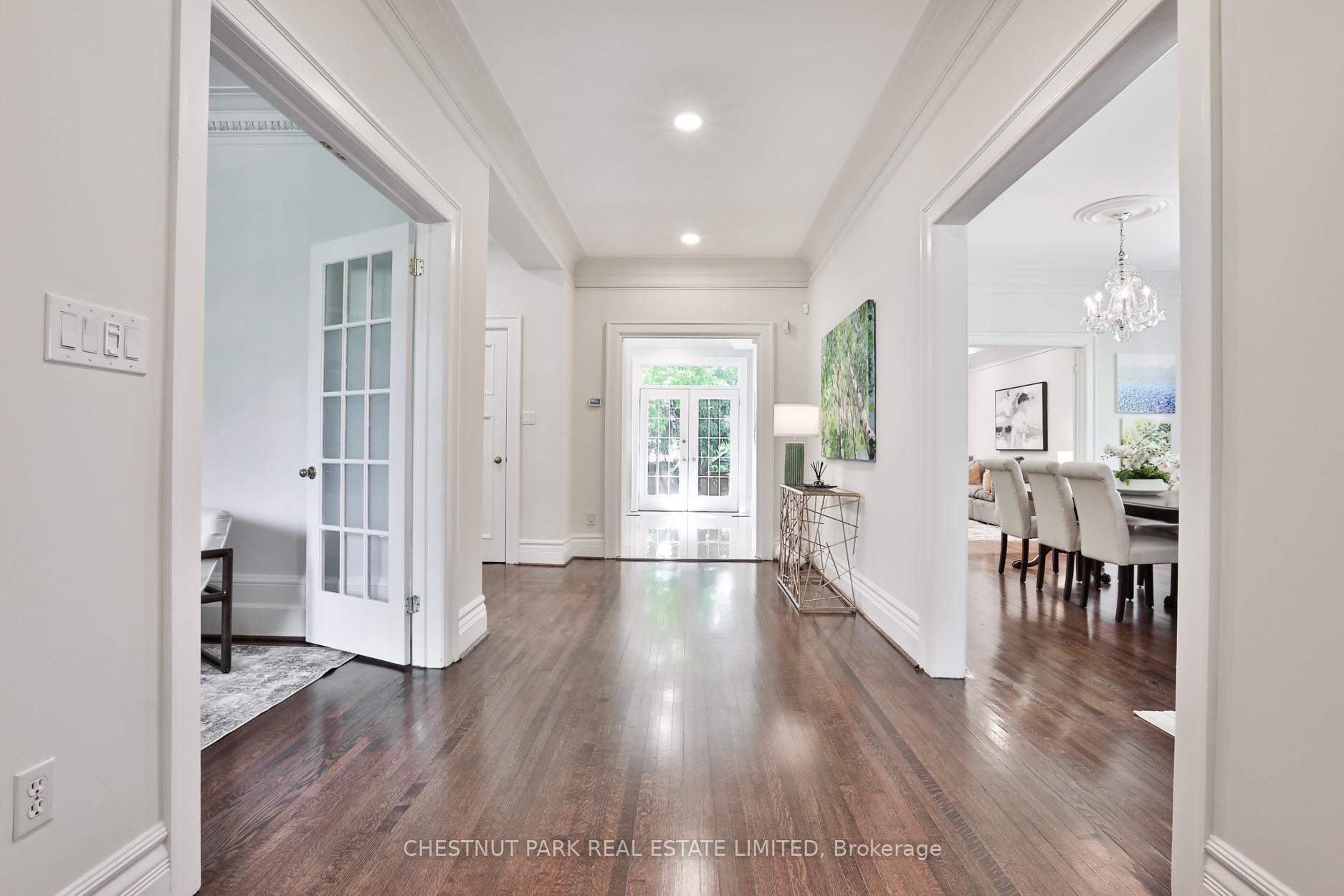 121 Roxborough Drive