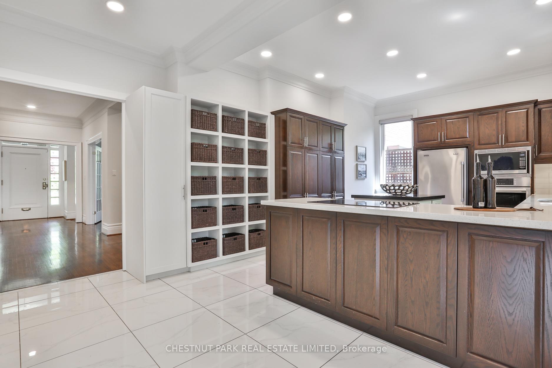 121 Roxborough Drive