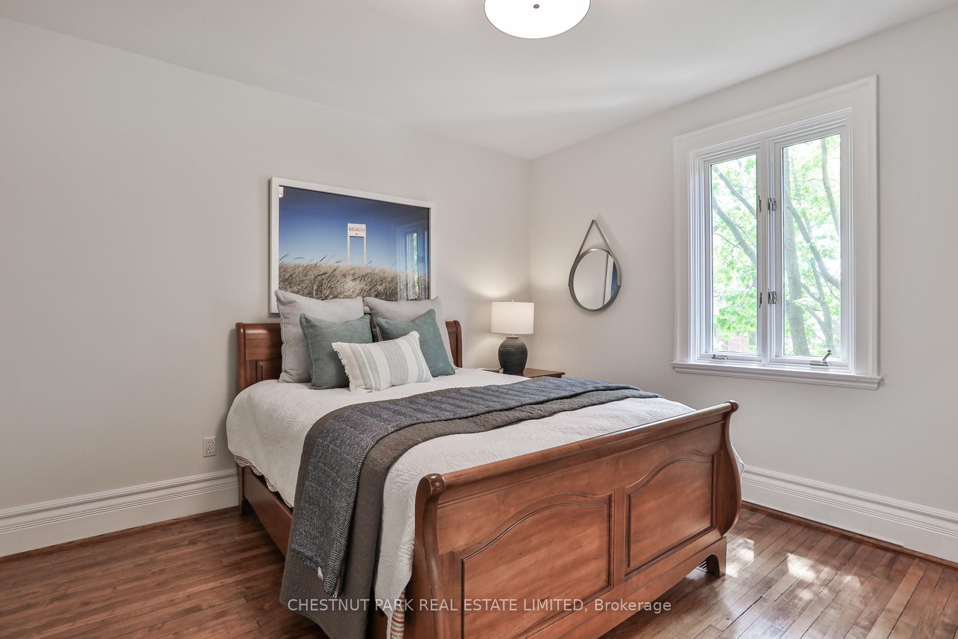 121 Roxborough Drive