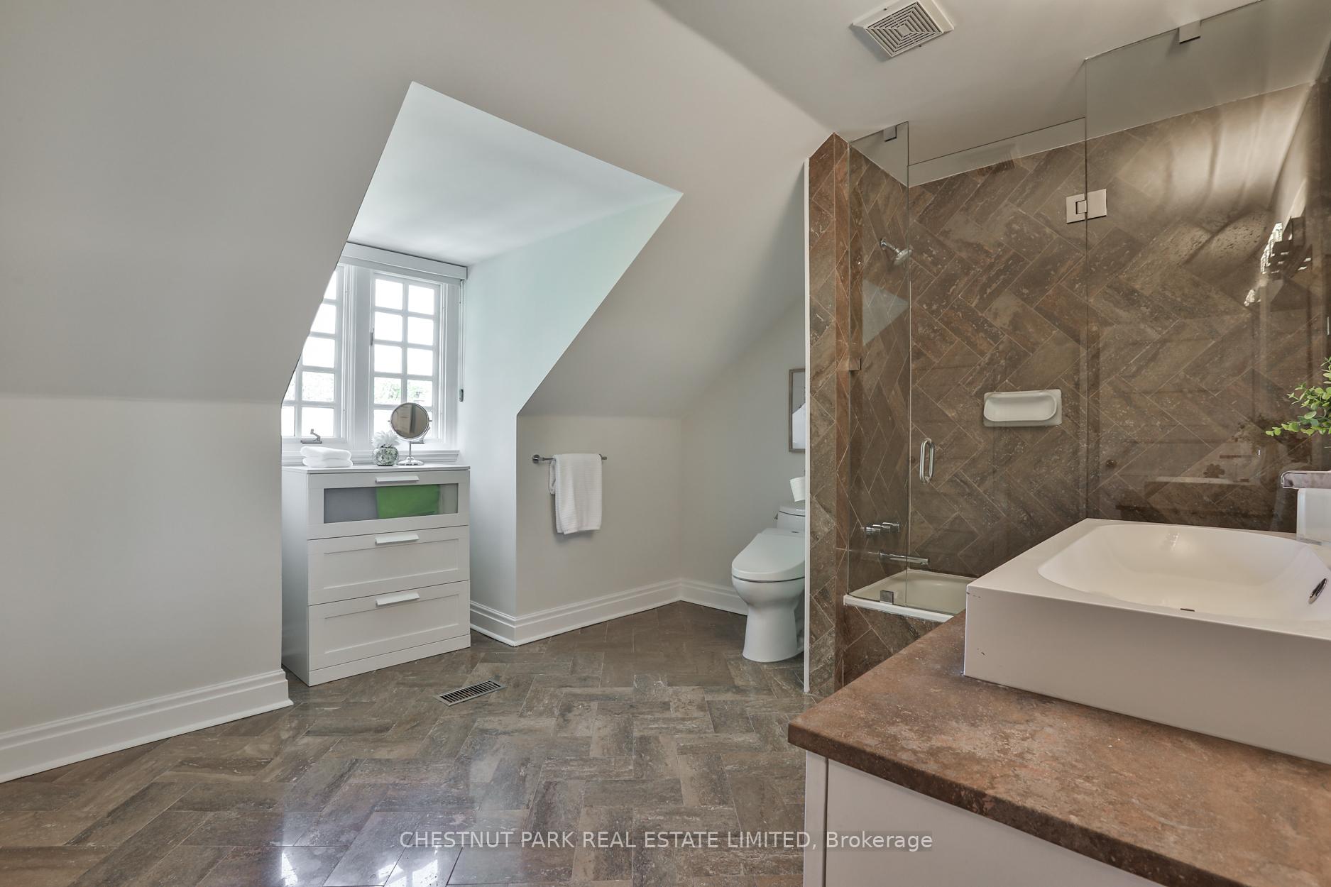 121 Roxborough Drive