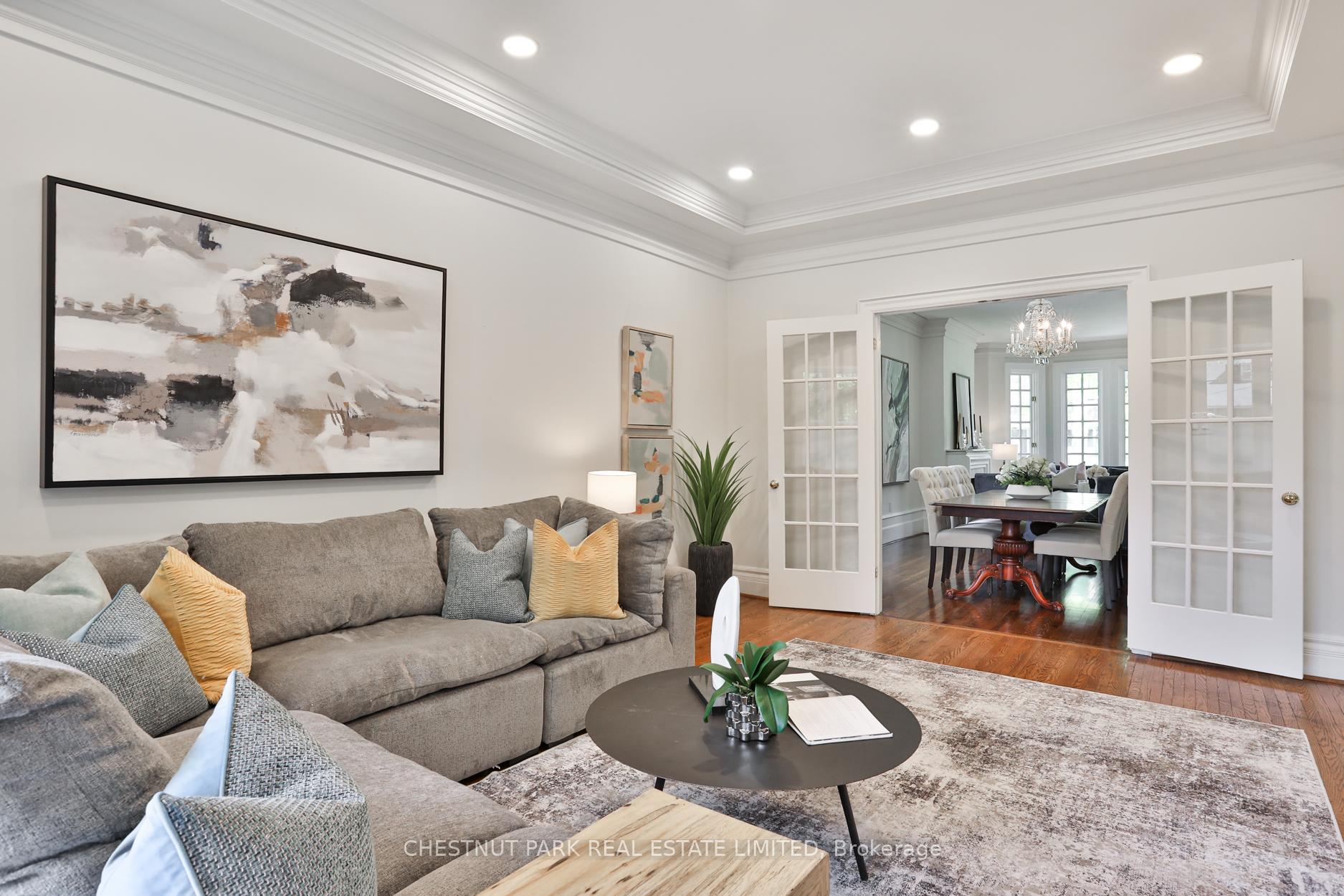 121 Roxborough Drive