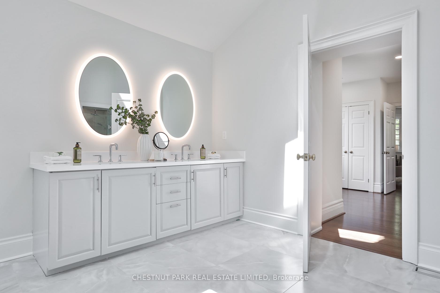 121 Roxborough Drive