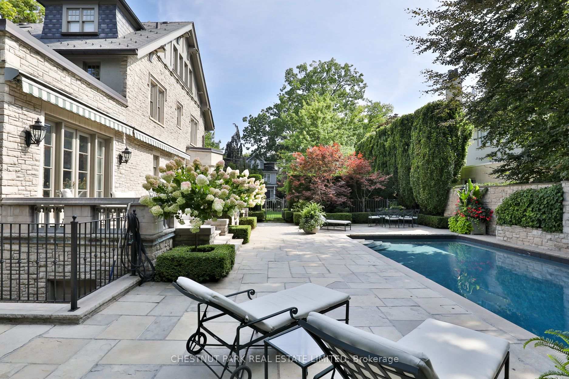 170 Roxborough Drive