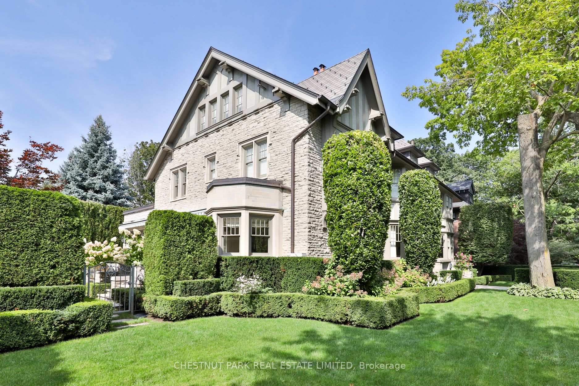 170 Roxborough Drive