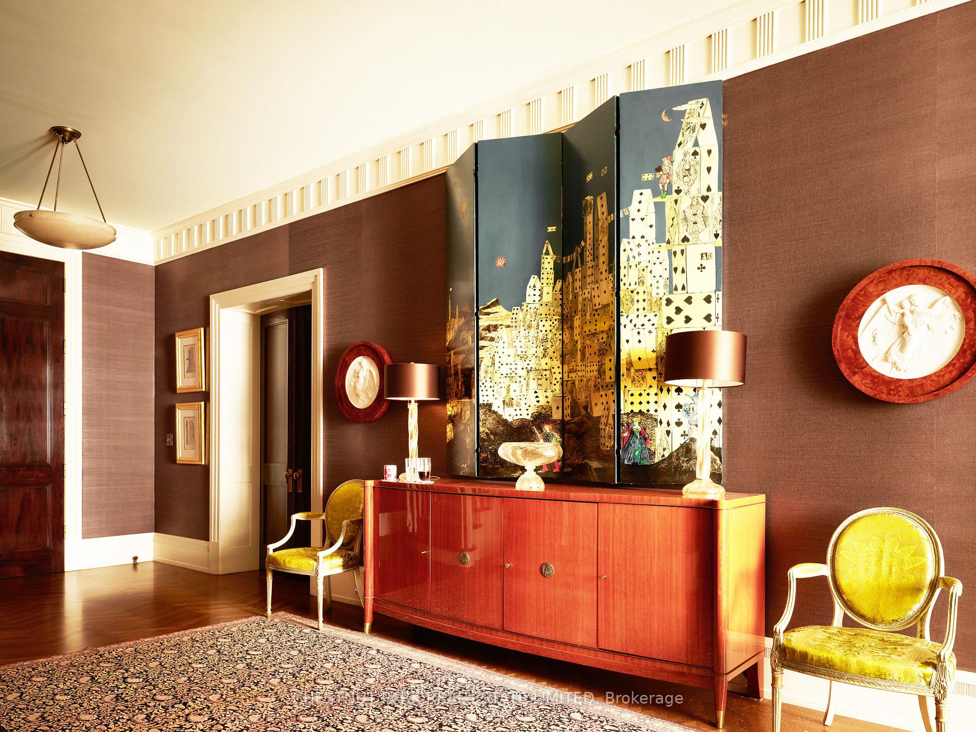 10 Shorncliffe Avenue