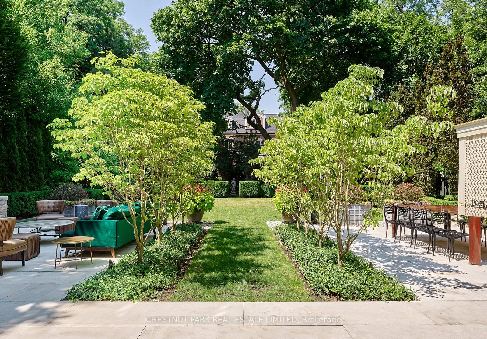 10 Shorncliffe Avenue