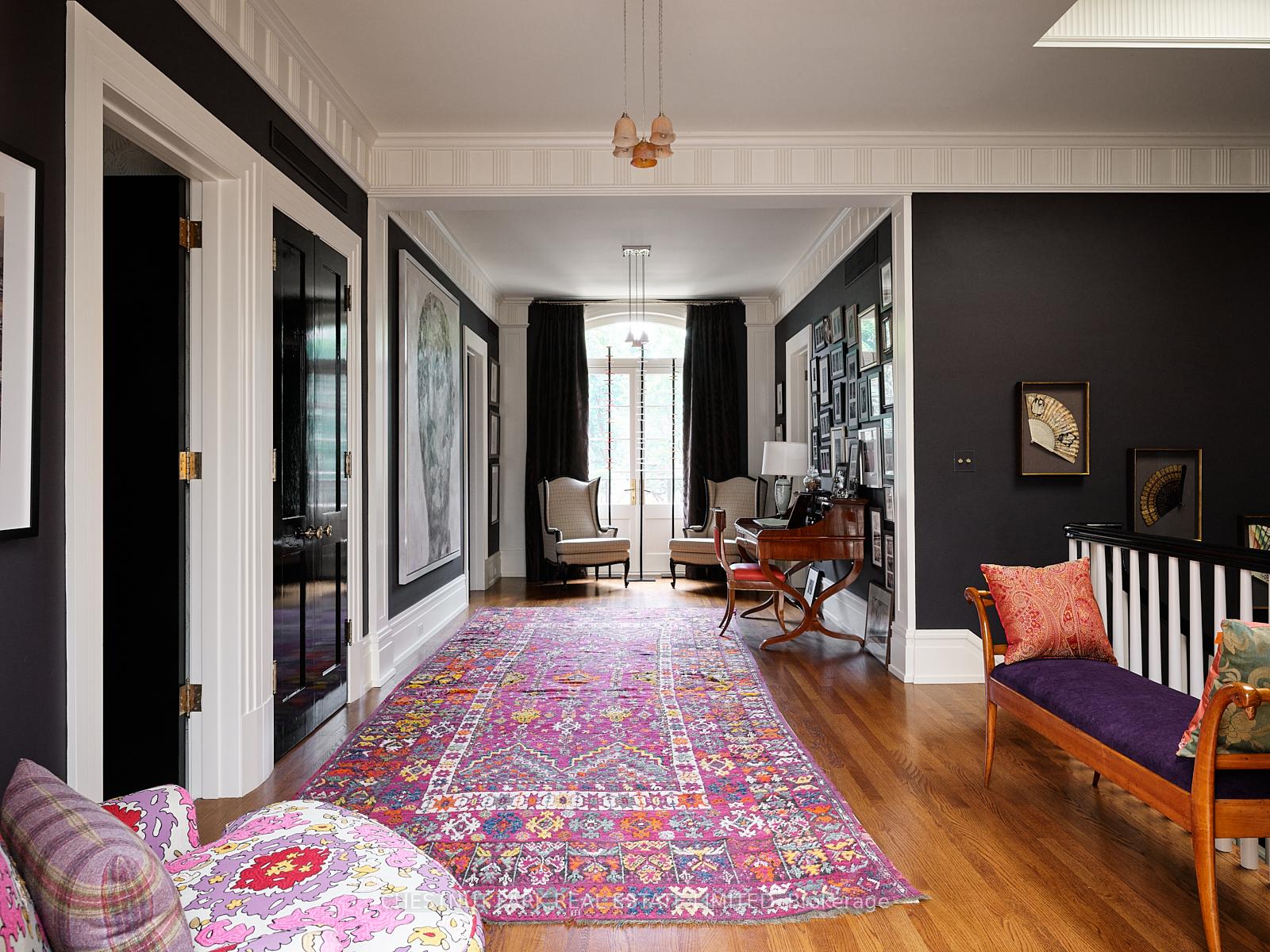 10 Shorncliffe Avenue