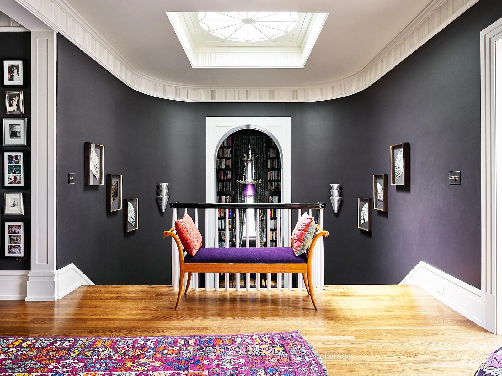 10 Shorncliffe Avenue