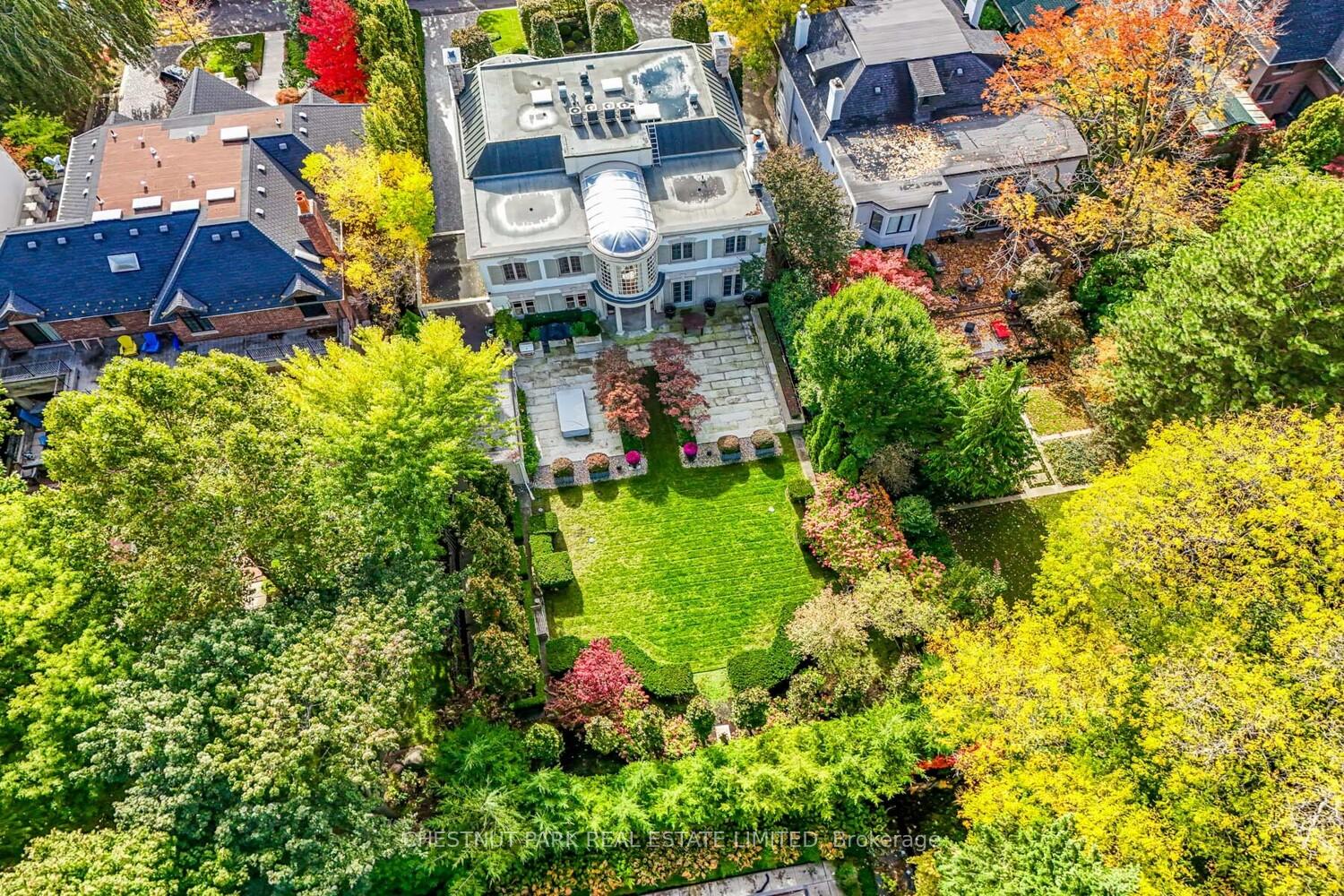 10 Shorncliffe Avenue