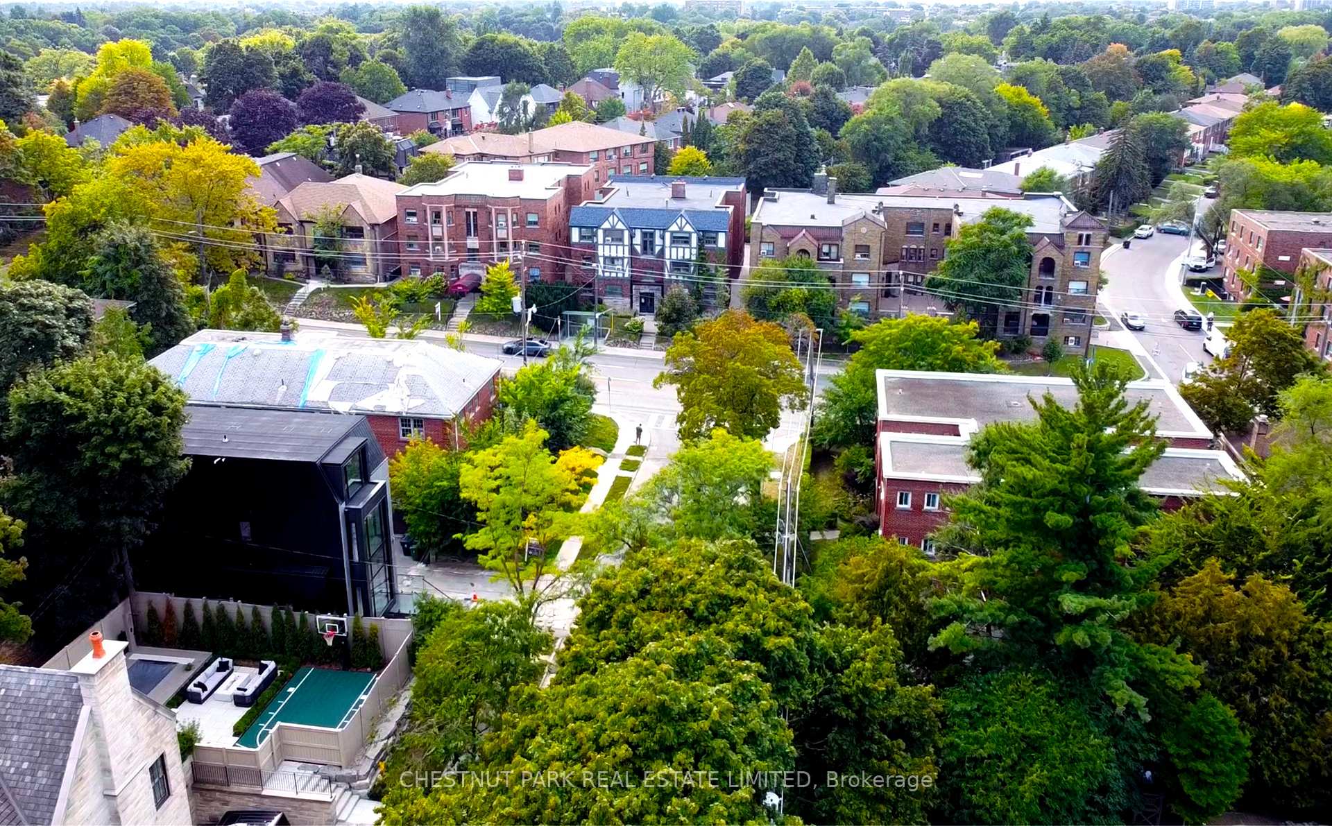 1648 Bathurst Street 5