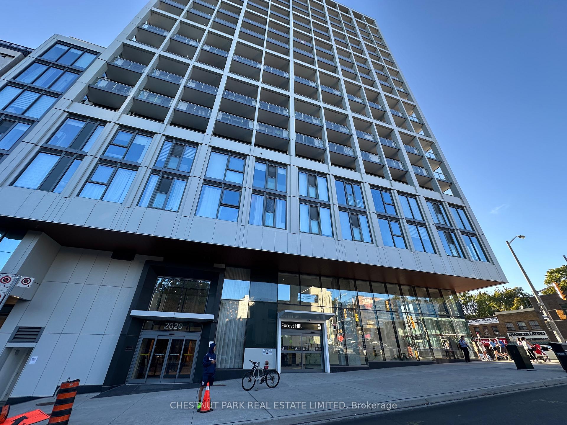 1648 Bathurst Street 5