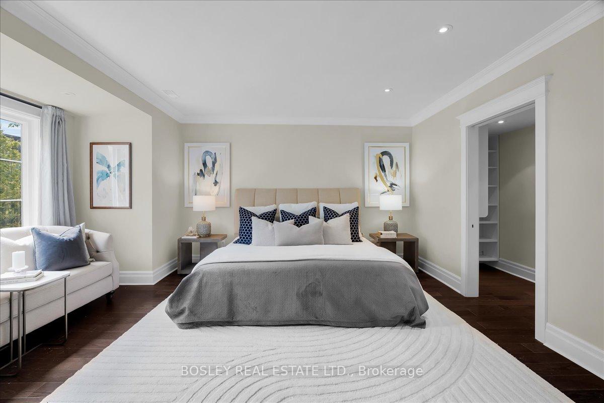 3 Shorncliffe Avenue, Toronto