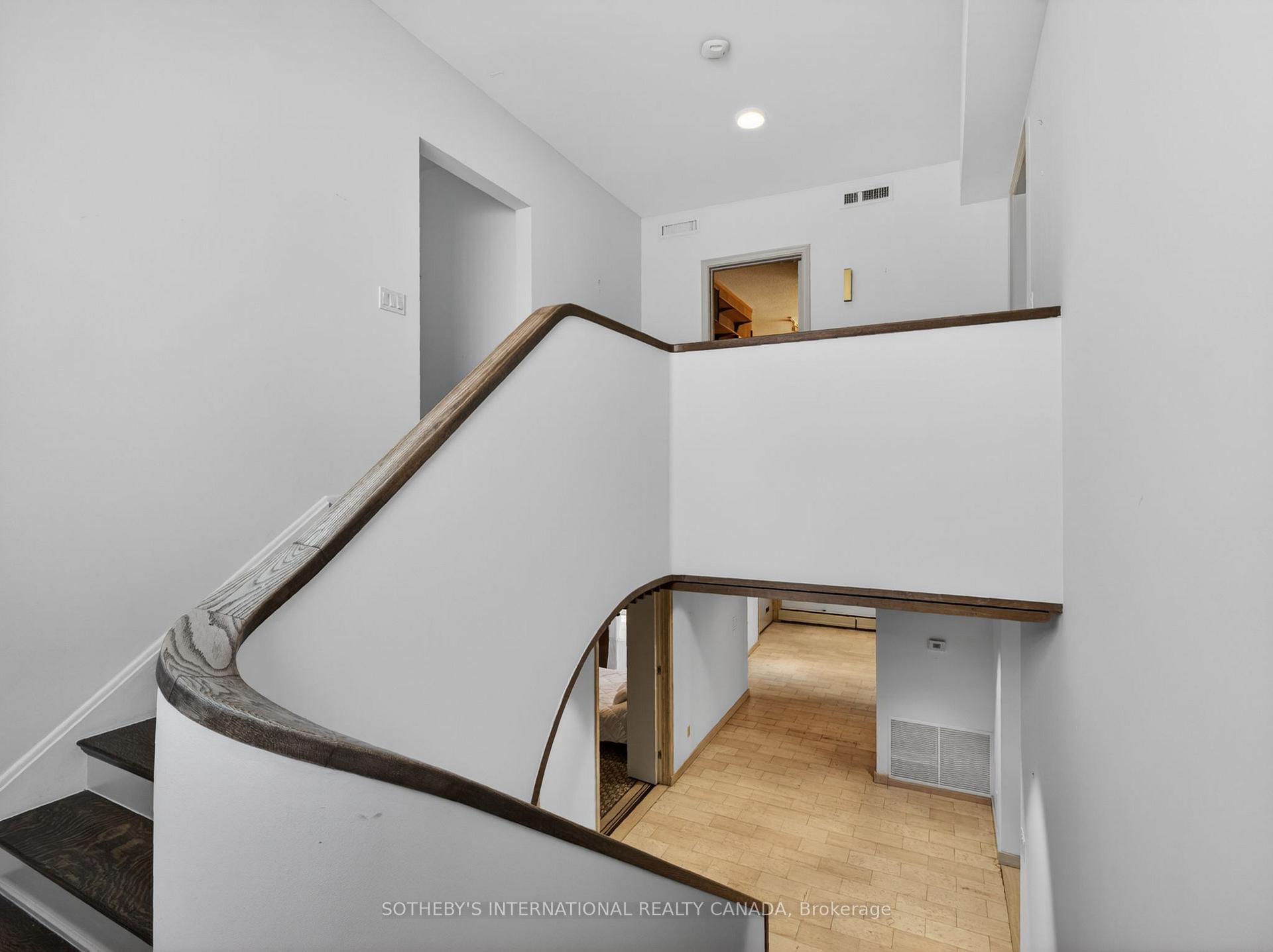 39 Burton Road, Toronto