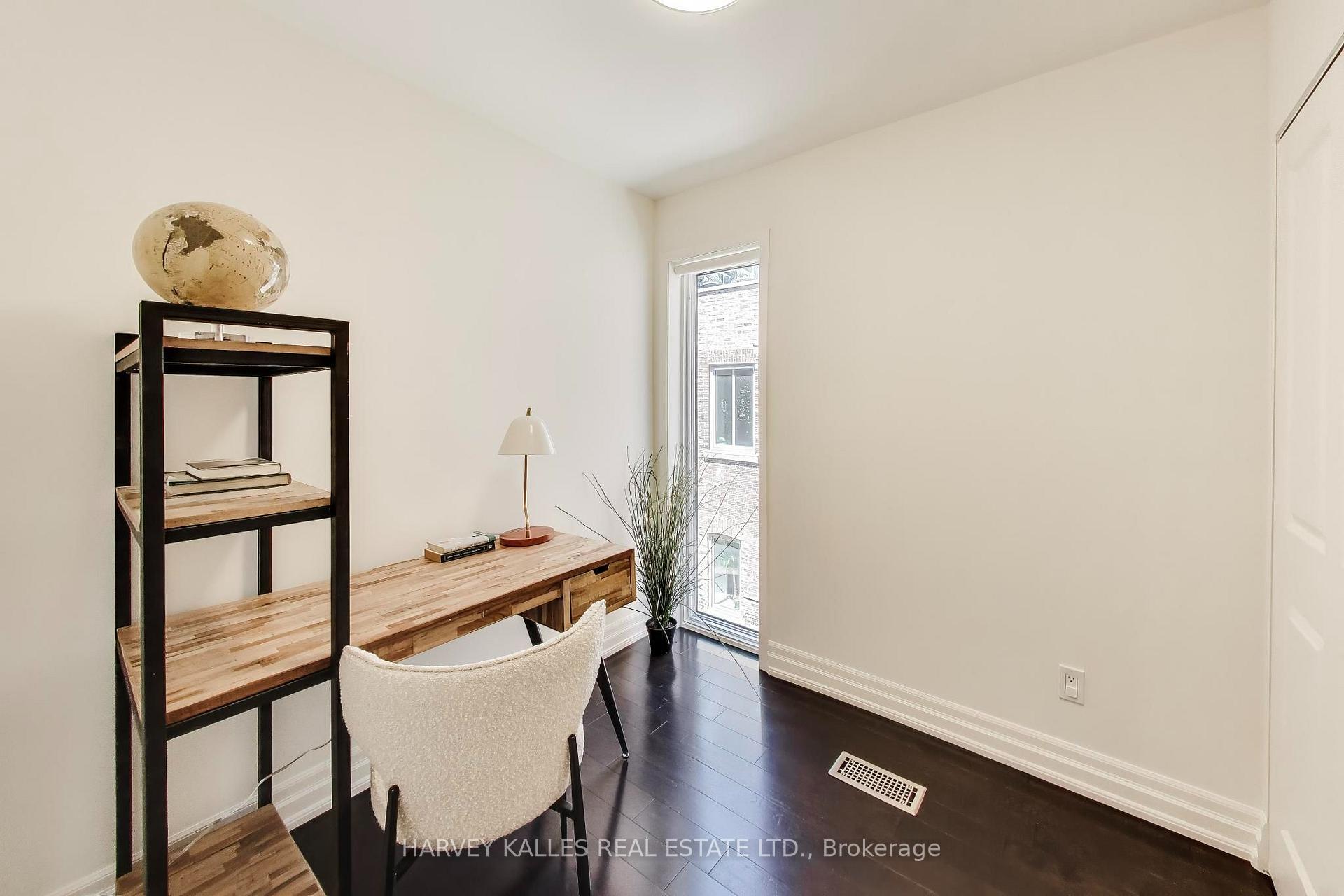 318 Sumach Street, Toronto