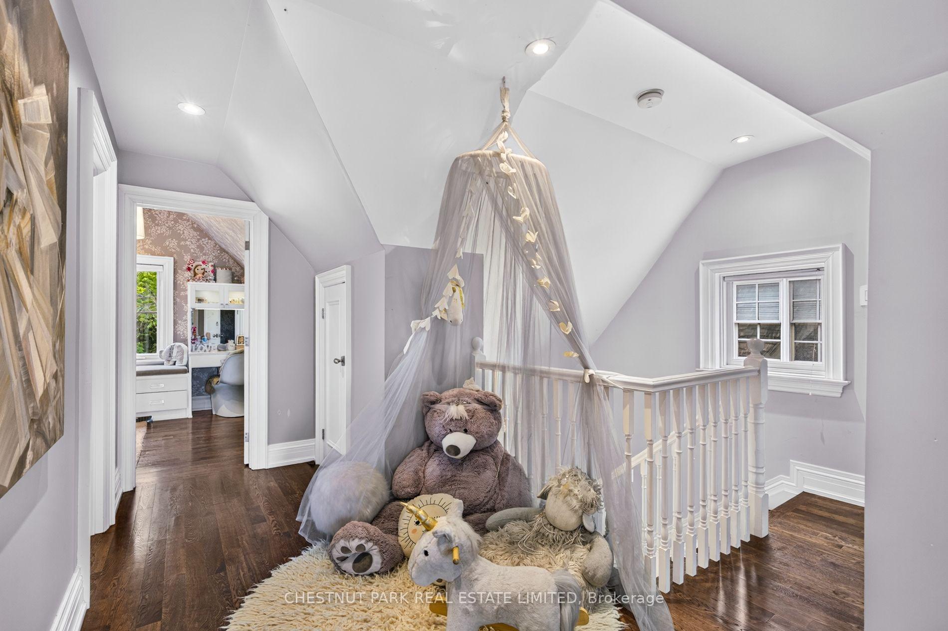83 Binscarth Road, Toronto