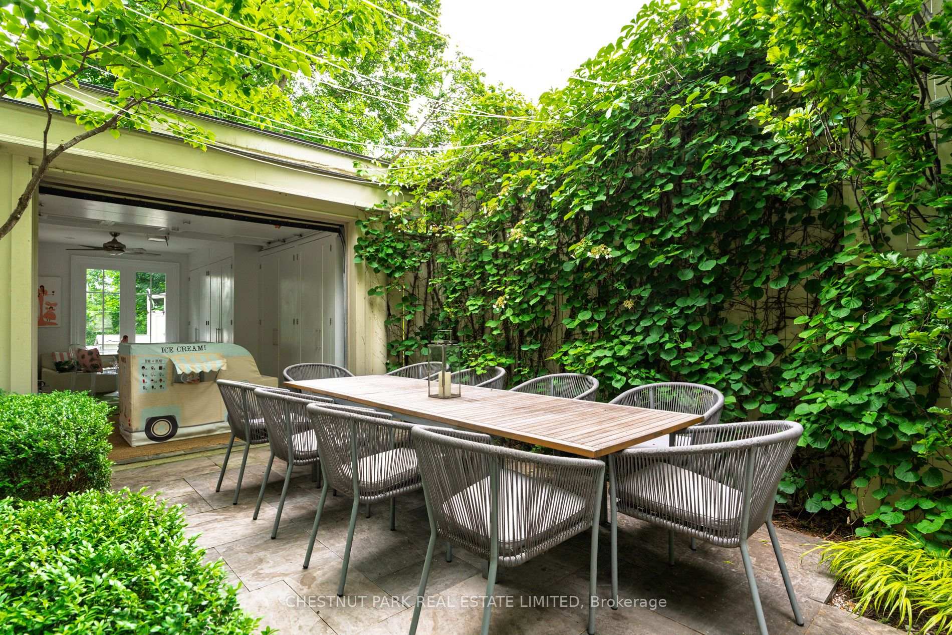 83 Binscarth Road, Toronto