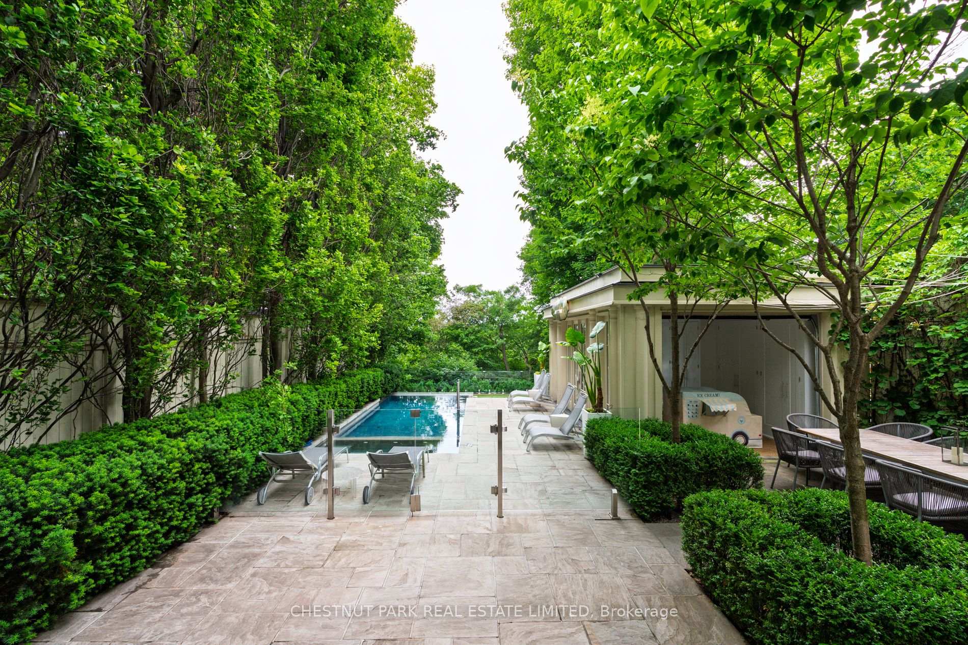 83 Binscarth Road, Toronto