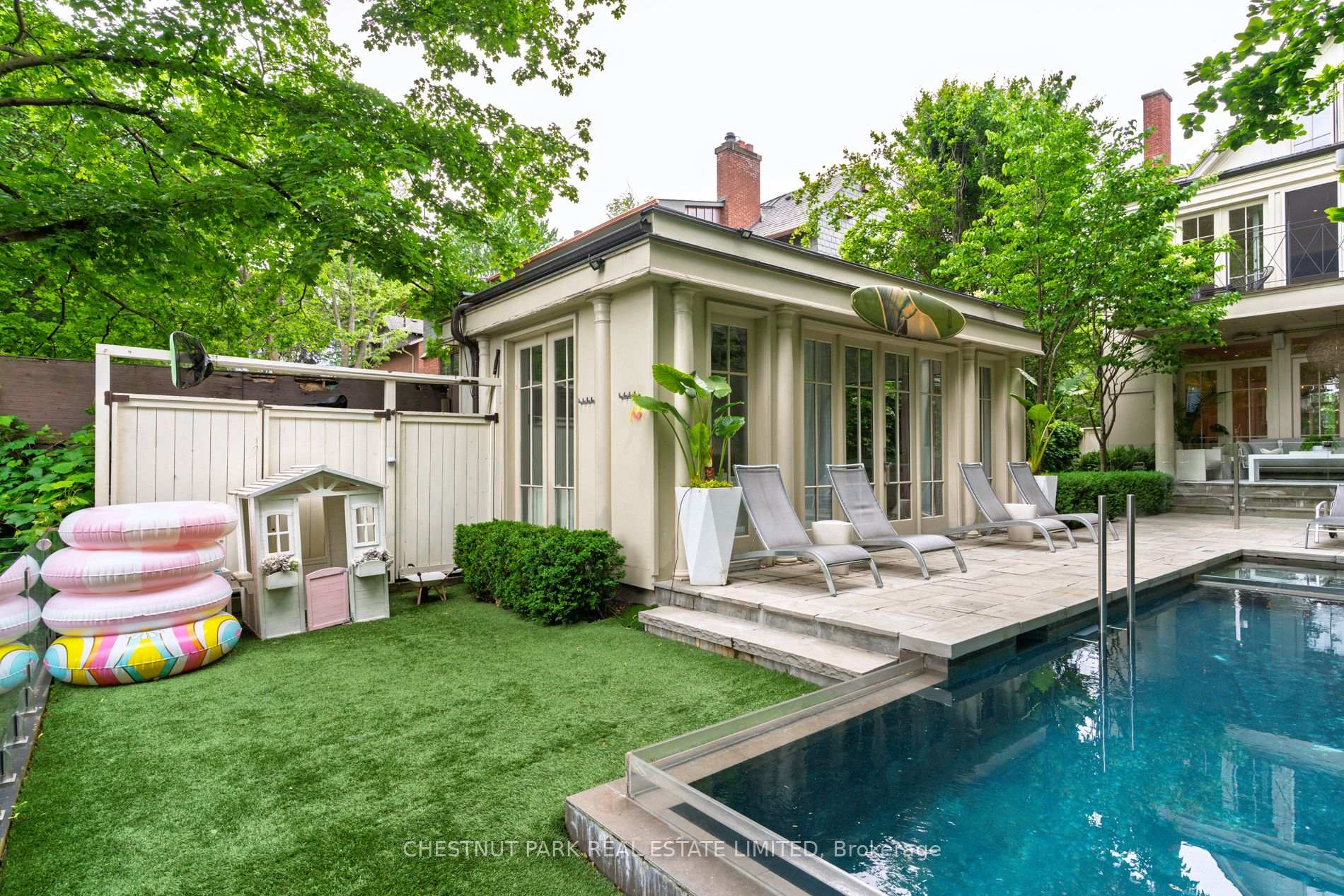 83 Binscarth Road, Toronto