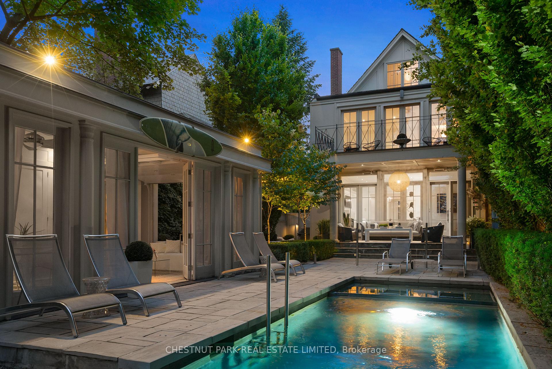 83 Binscarth Road, Toronto