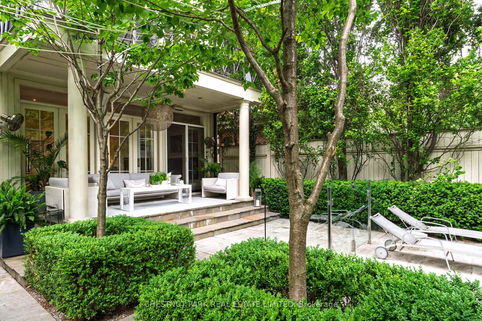 83 Binscarth Road, Toronto