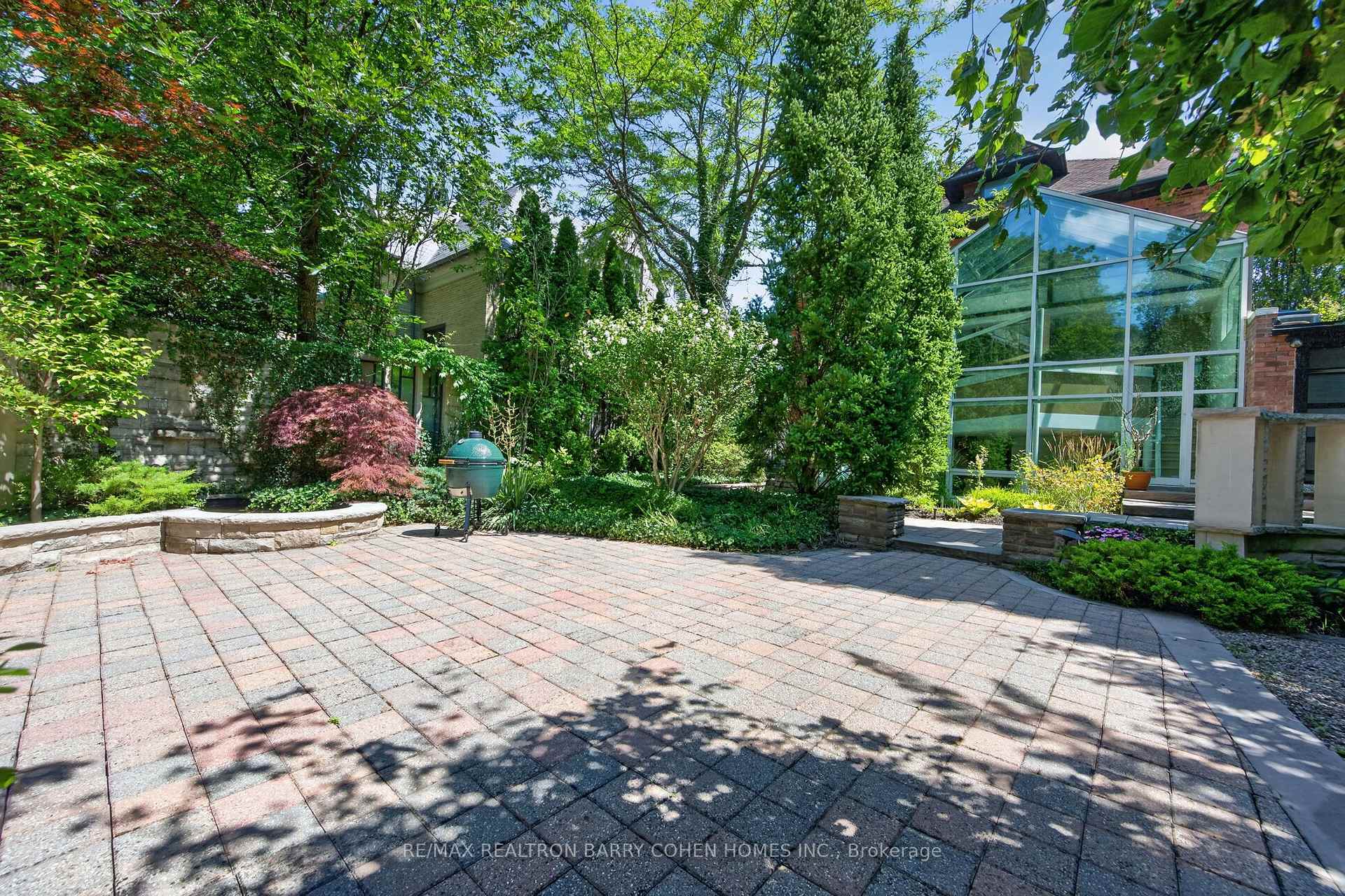 23 South Drive, Toronto
