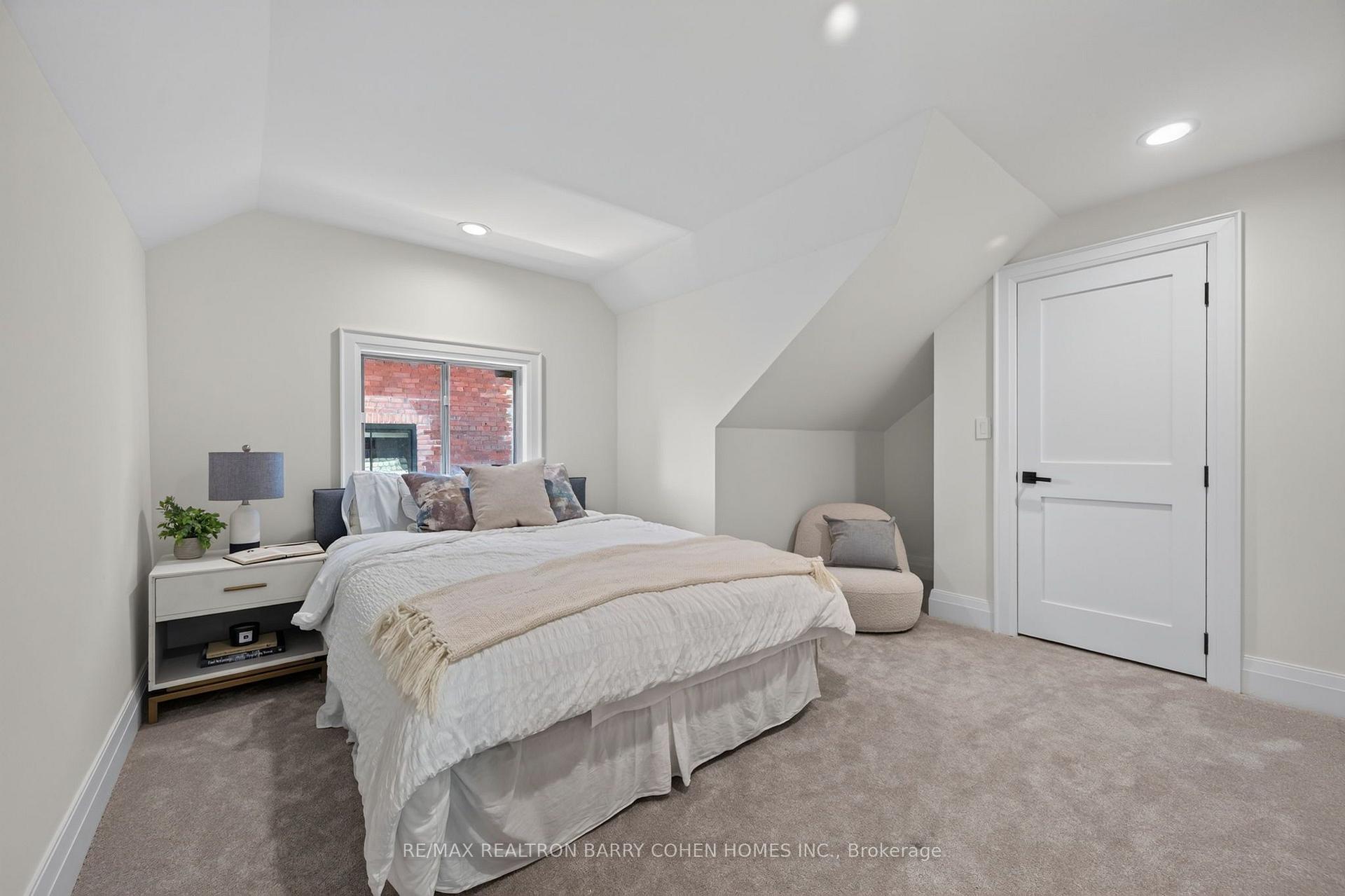 23 South Drive, Toronto