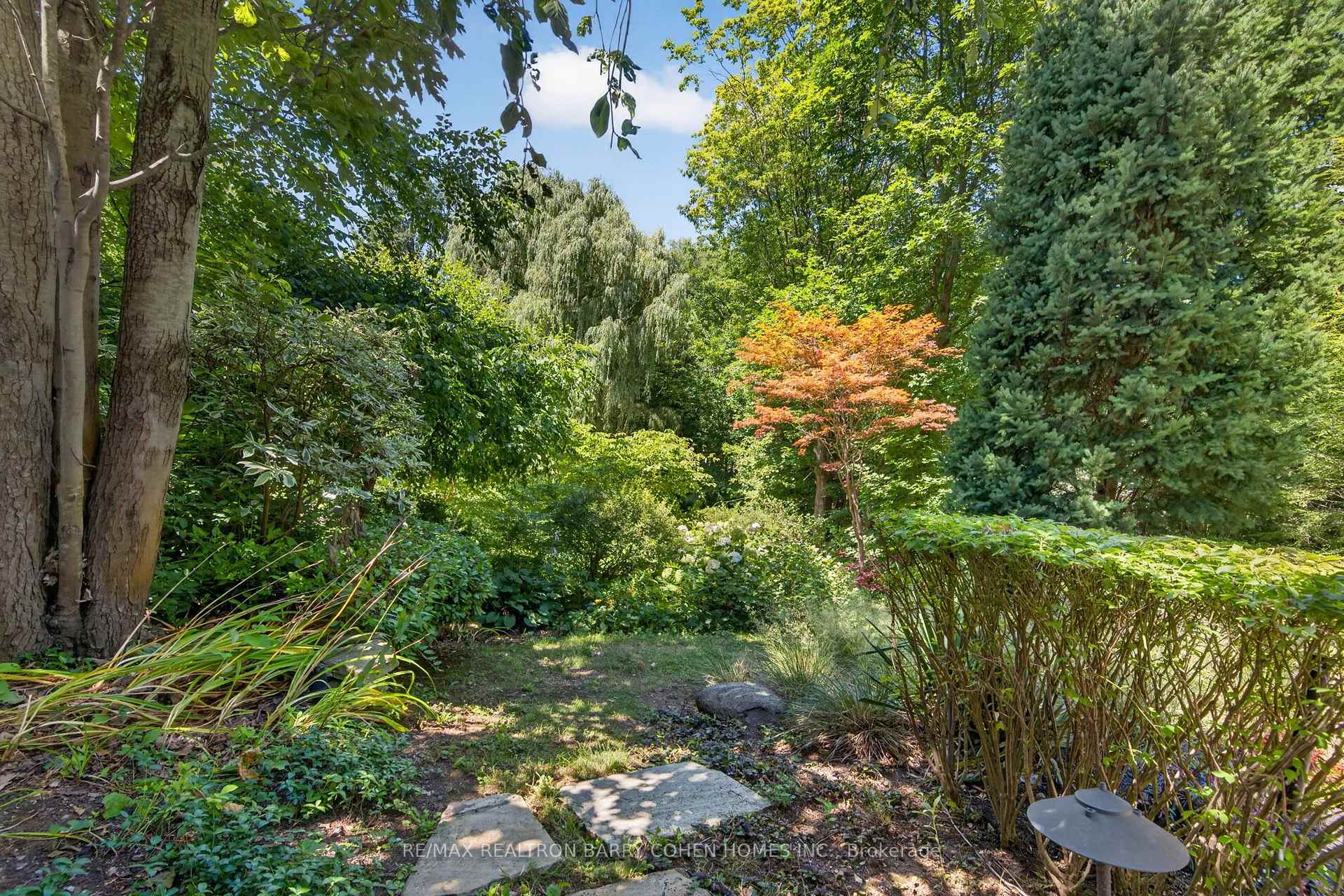 23 South Drive, Toronto