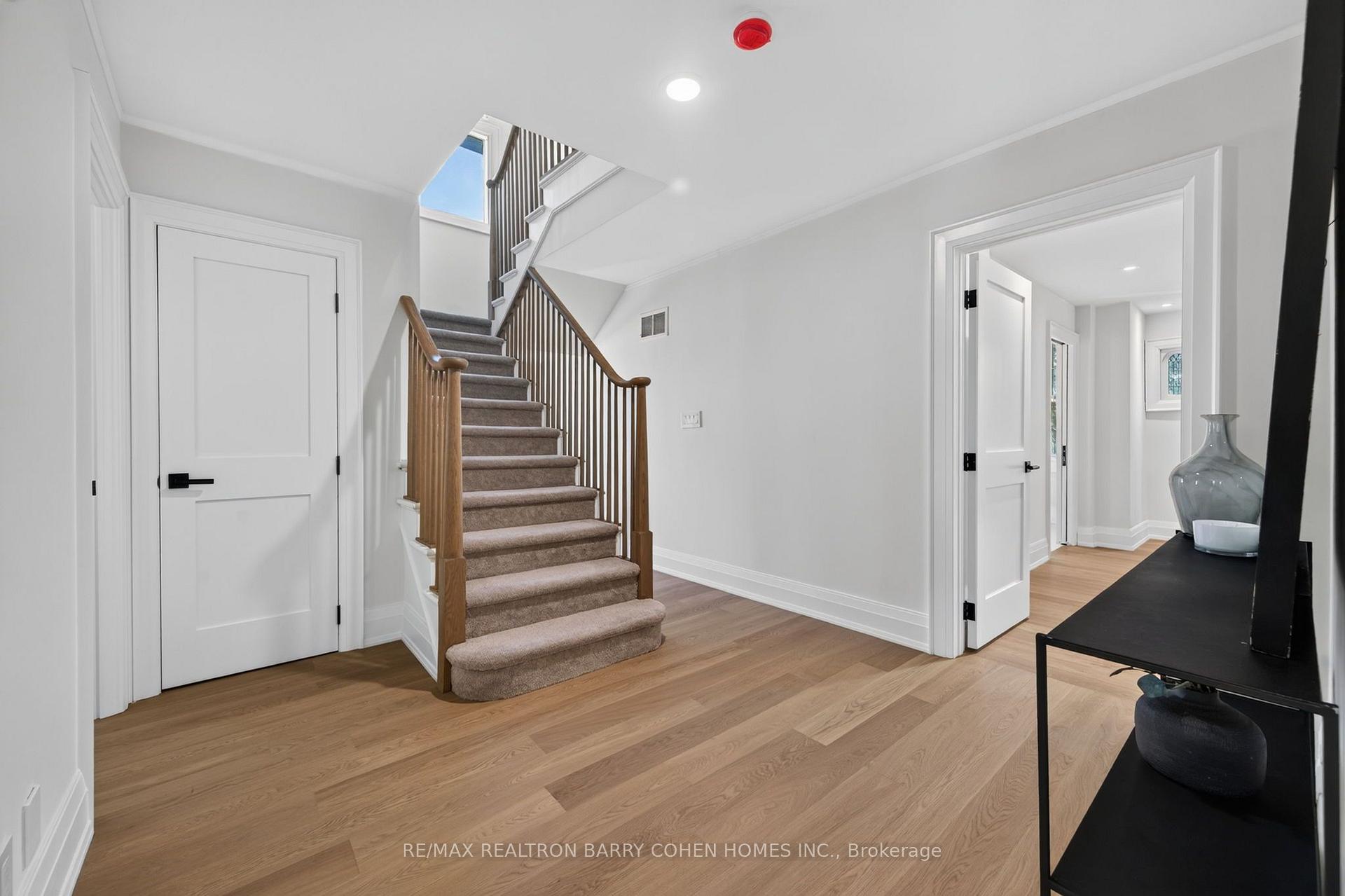 23 South Drive, Toronto