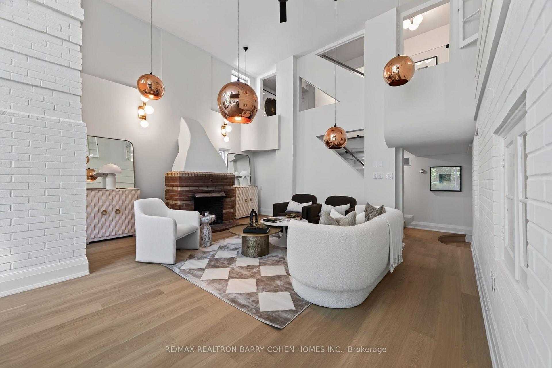 23 South Drive, Toronto