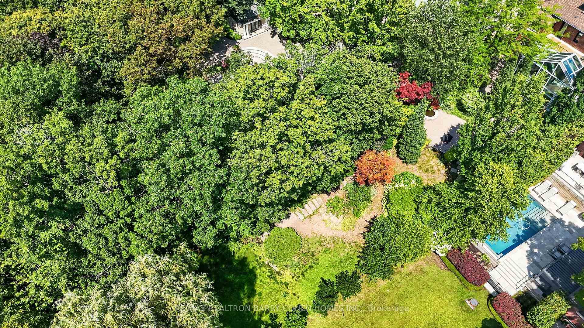 23 South Drive, Toronto