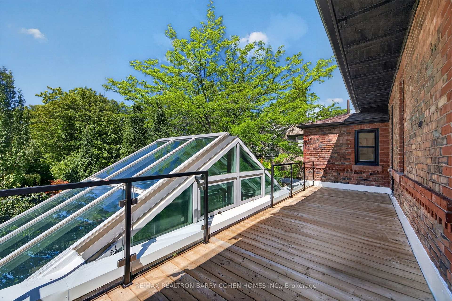 23 South Drive, Toronto