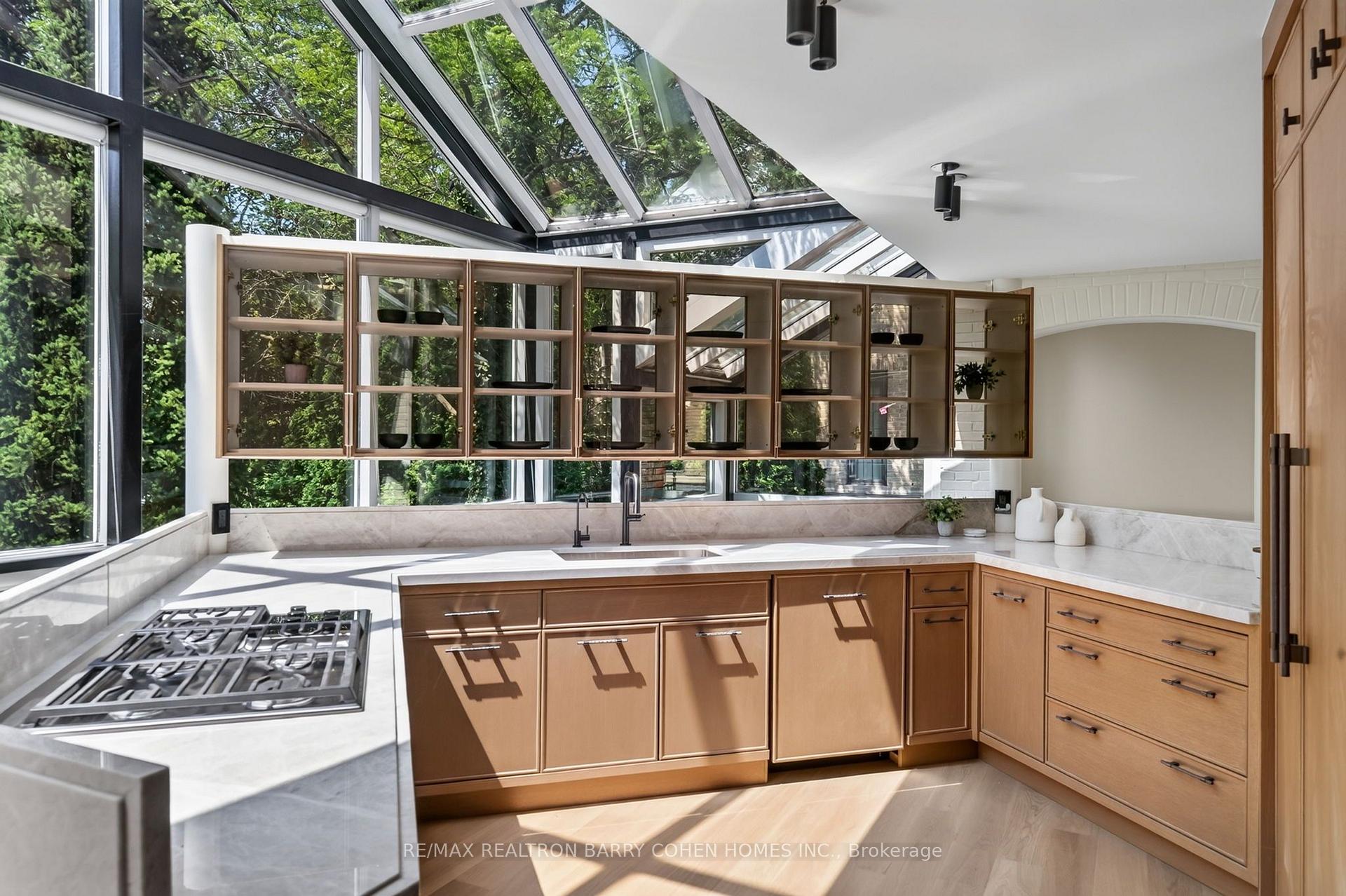 23 South Drive, Toronto