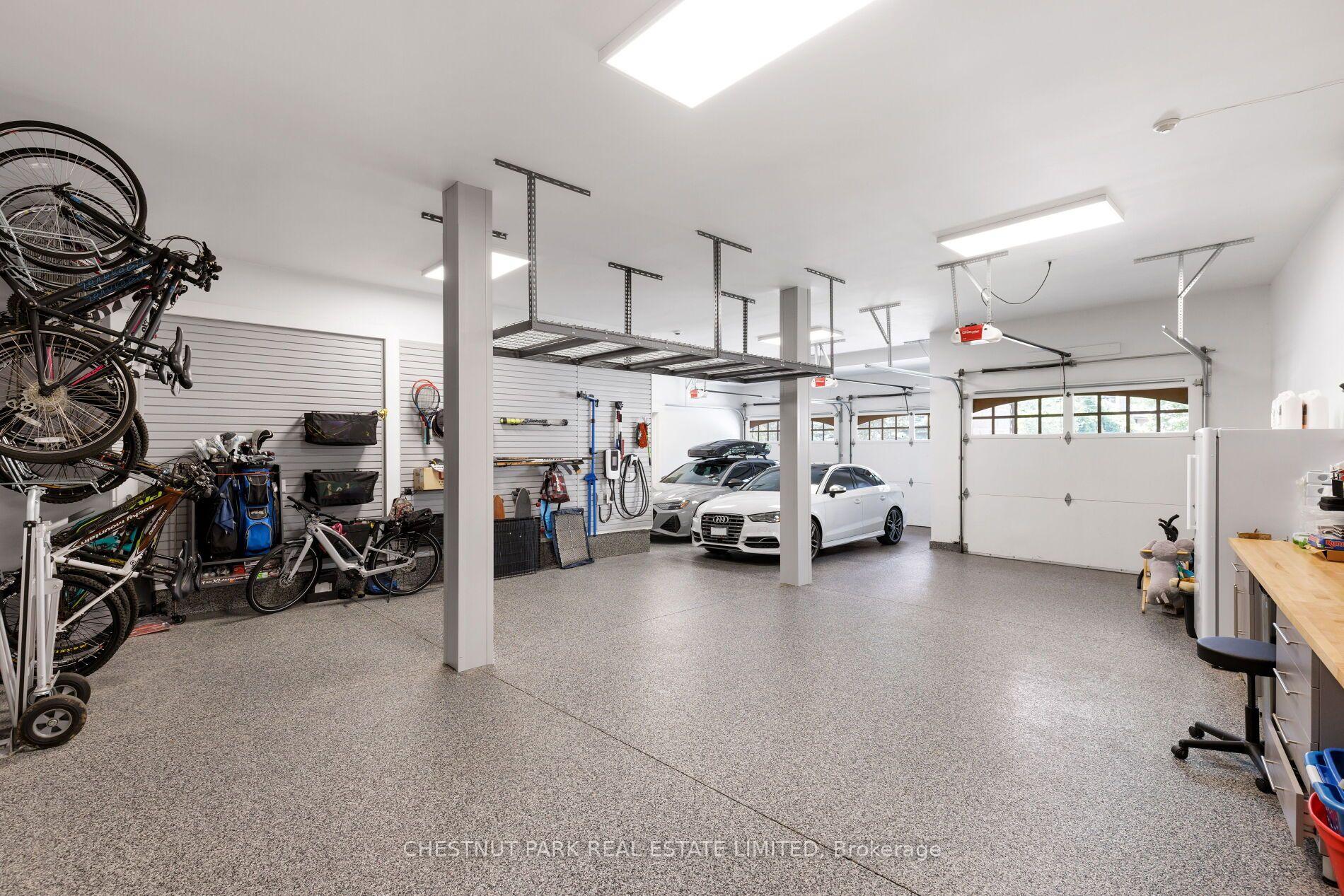 95 Bayview Ridge, Toronto