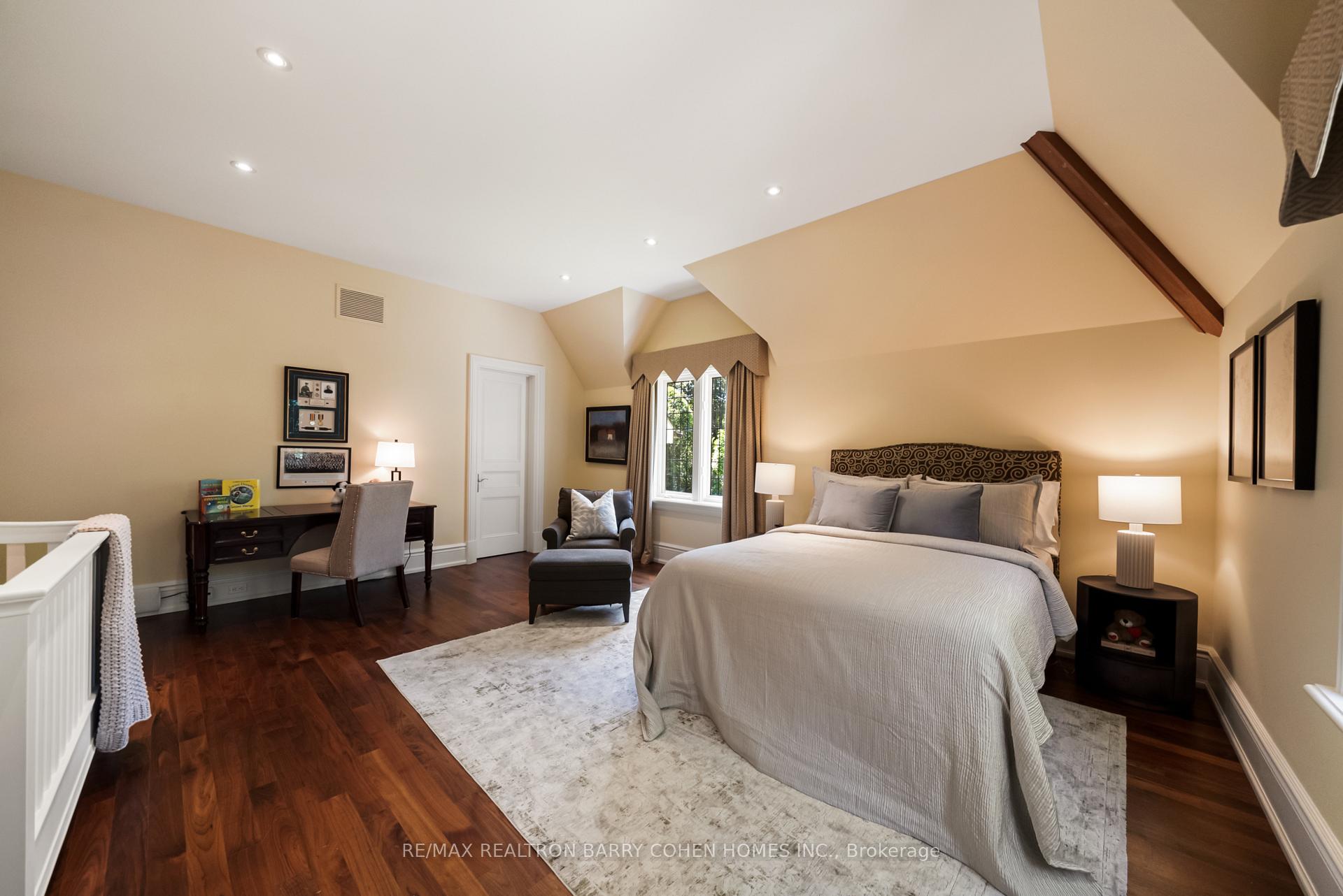 113 Donwoods Drive, Toronto