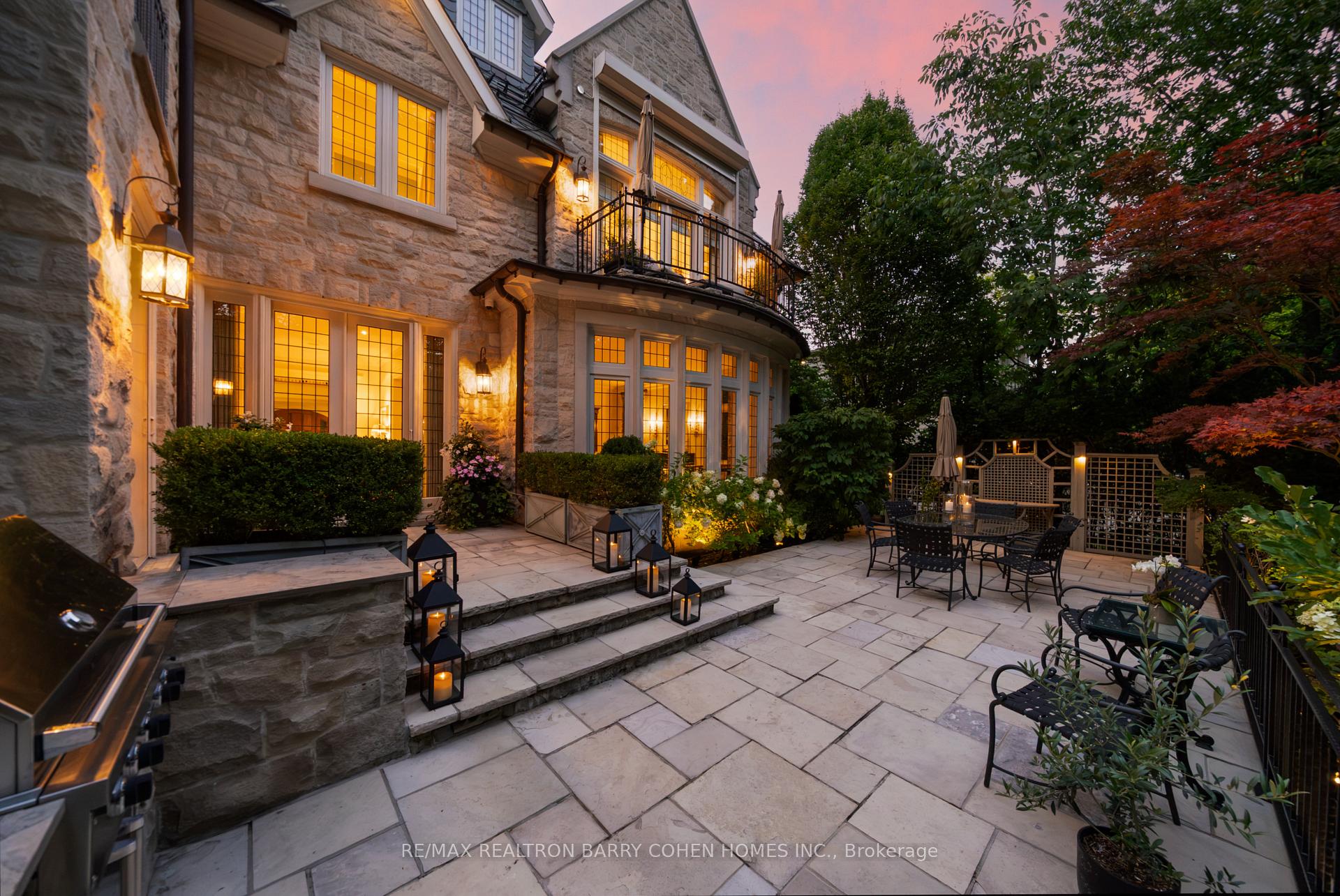 113 Donwoods Drive, Toronto
