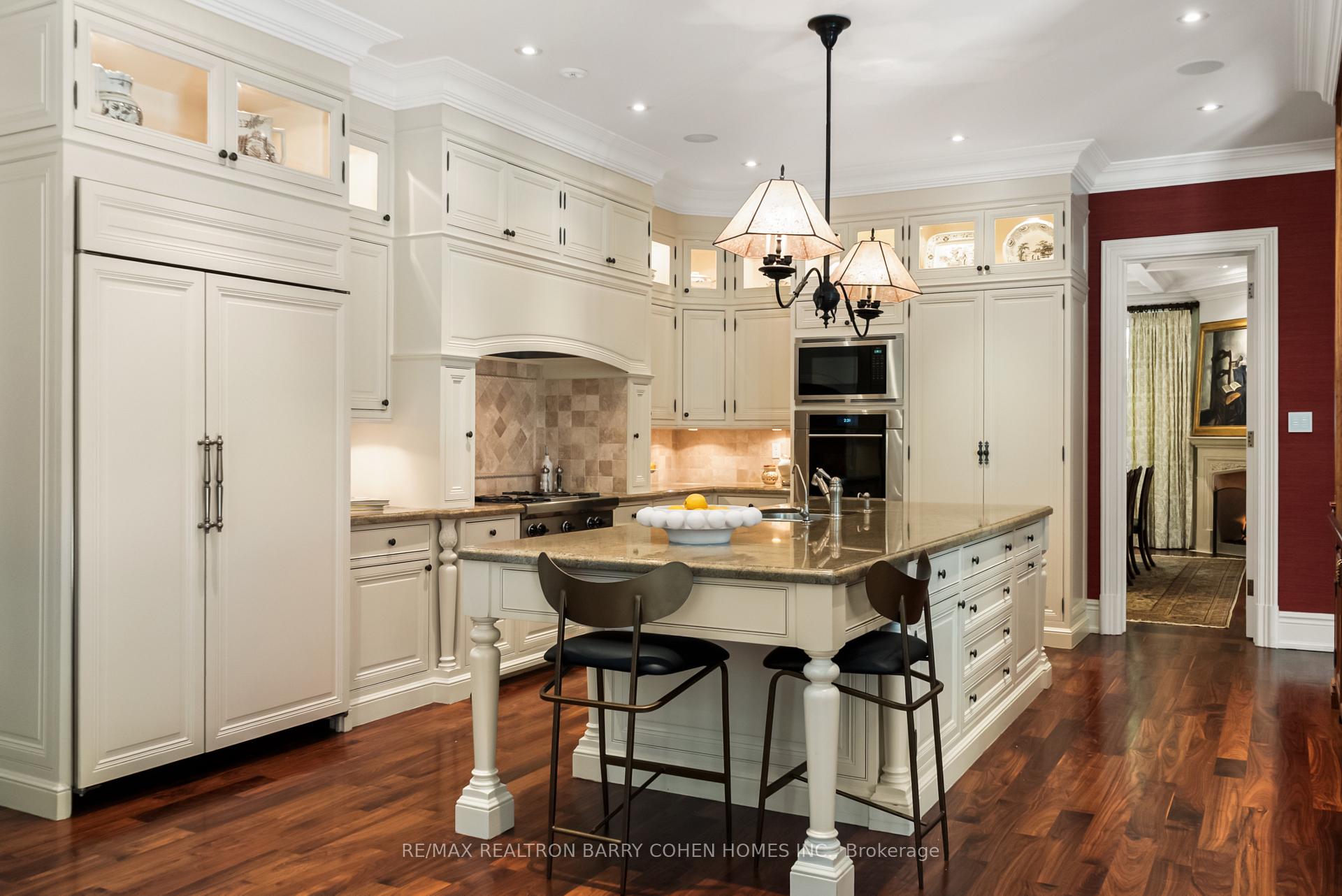 113 Donwoods Drive, Toronto