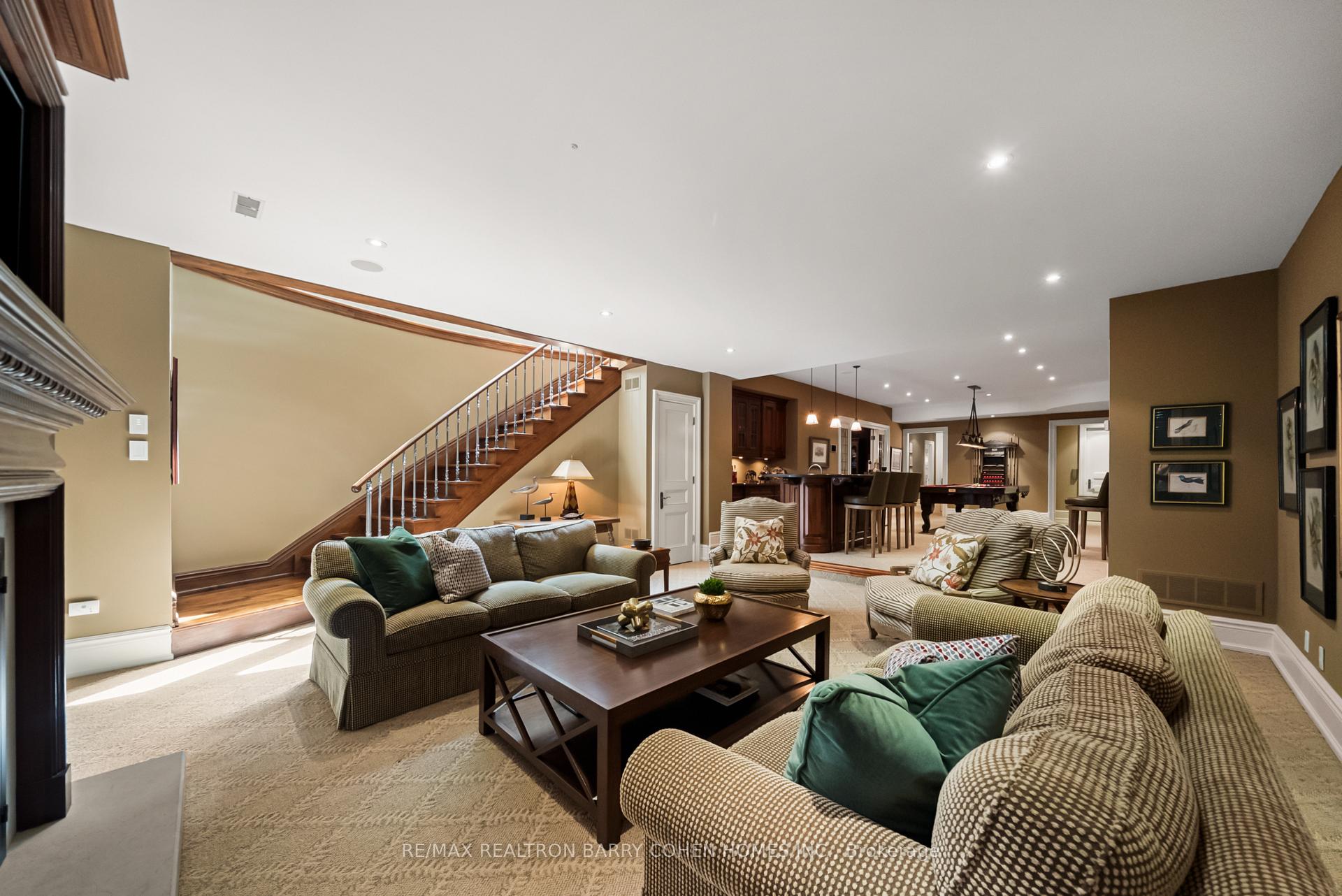 113 Donwoods Drive, Toronto