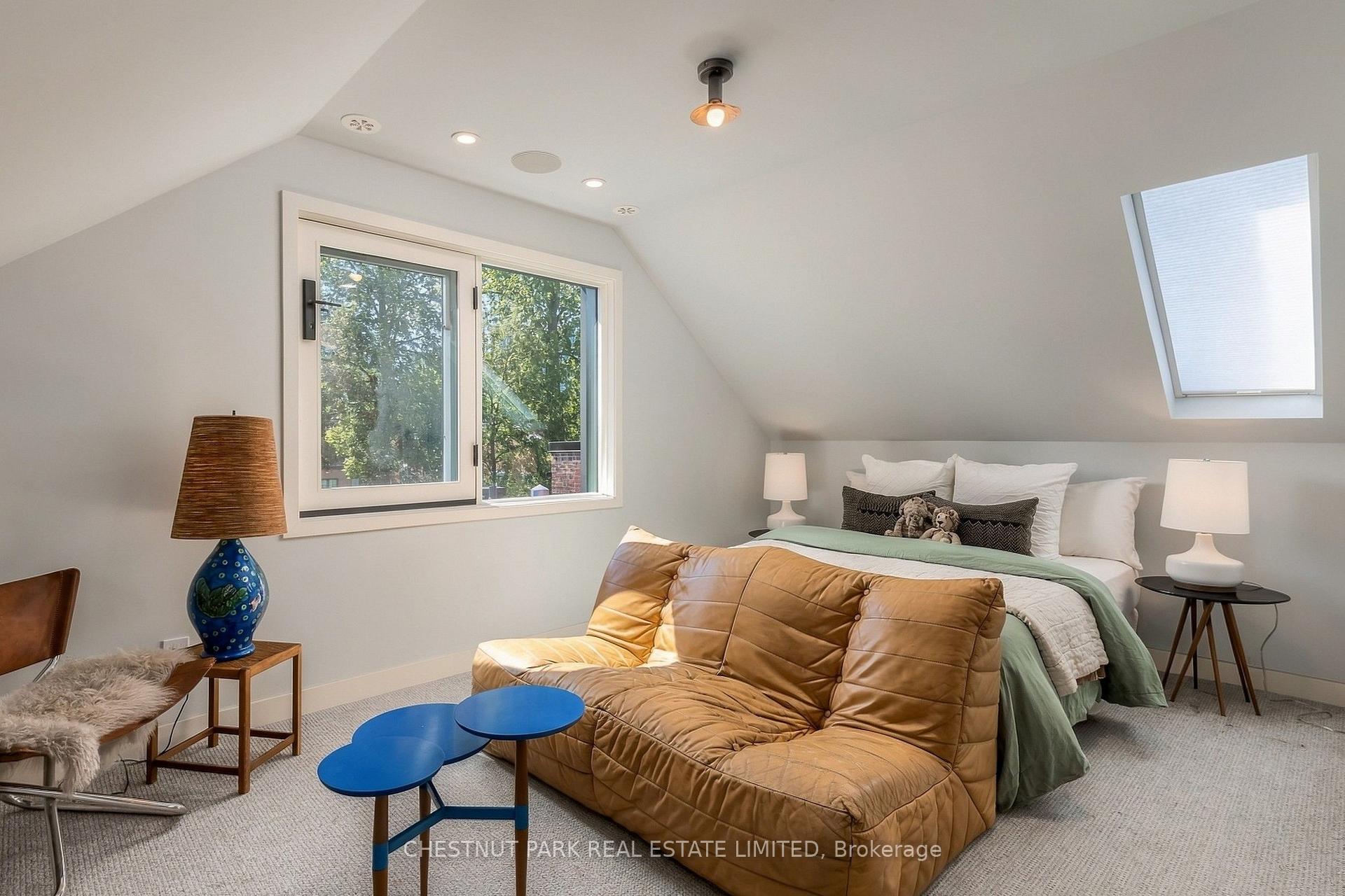 149 Roxborough Street E, Toronto